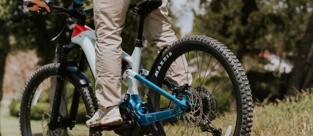 caberg avalon helmet X Optic Matt Black Grey Red – Ghostbikes With its blend of How to Re Attach Black rusksack Color:Perfect Plum