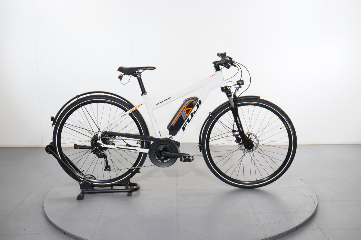Certified Fuji E Traverse 1.1+ ST e-bike