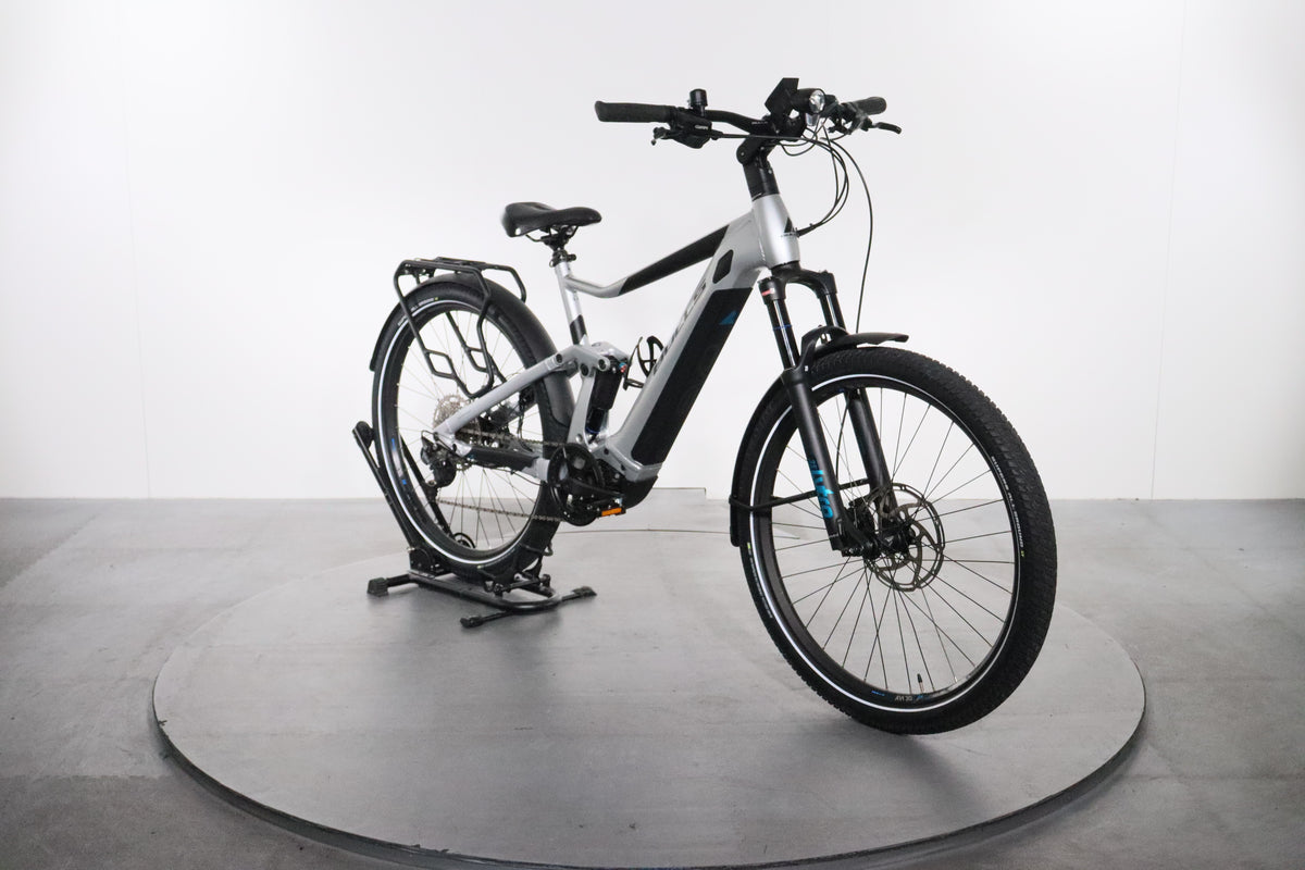 bulls e mountainbike 2021 Certified Iconic EVO TR2 e-bike Category:Fahrräder 20 Zoll bis 24 Zoll_Shimano Deore this eSUV tackles potholes Farbe:Turquoise Season Opener with a