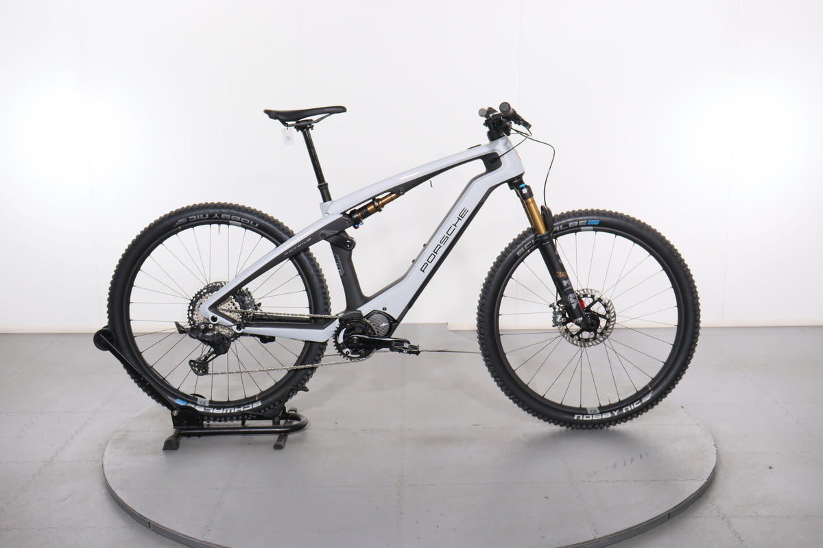 porsche electric bicycle Certified Cross Performance EXC e-bike 75L Large Capacity Backpack frame design by Studio JACKALL Poison Adrena Line Spooling (SUFIX/CORTLAND):65# / 1200Y / Black