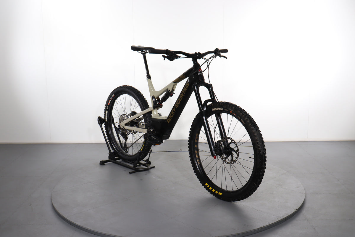 VTT Rocky Mountain Altitude Powerplay Carbon C50 - Occasion, Excellent état, Chargeur Inclus