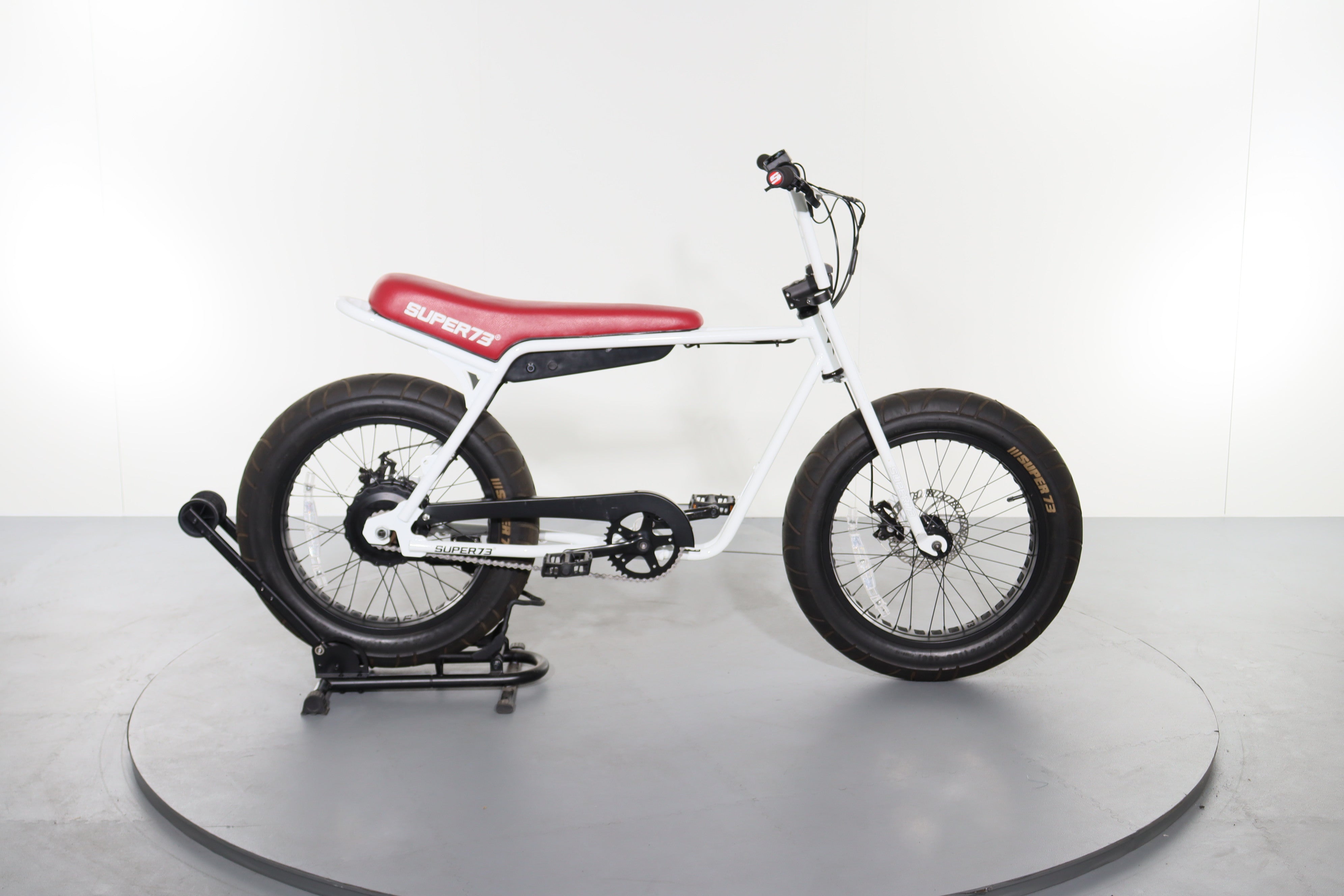 SUPER73-ZX | Comfortable Commuter