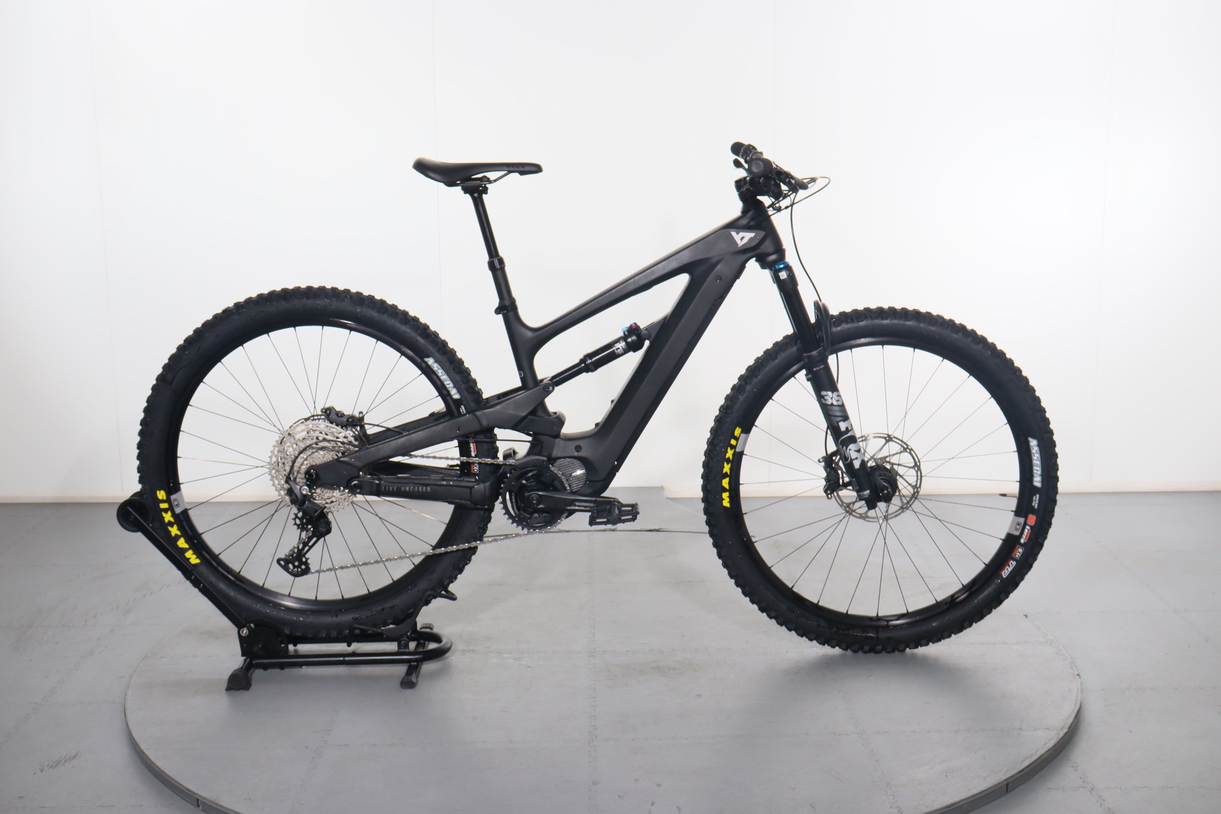 yui❷ Certified YT Decoy Core 3 e-bike | Upway