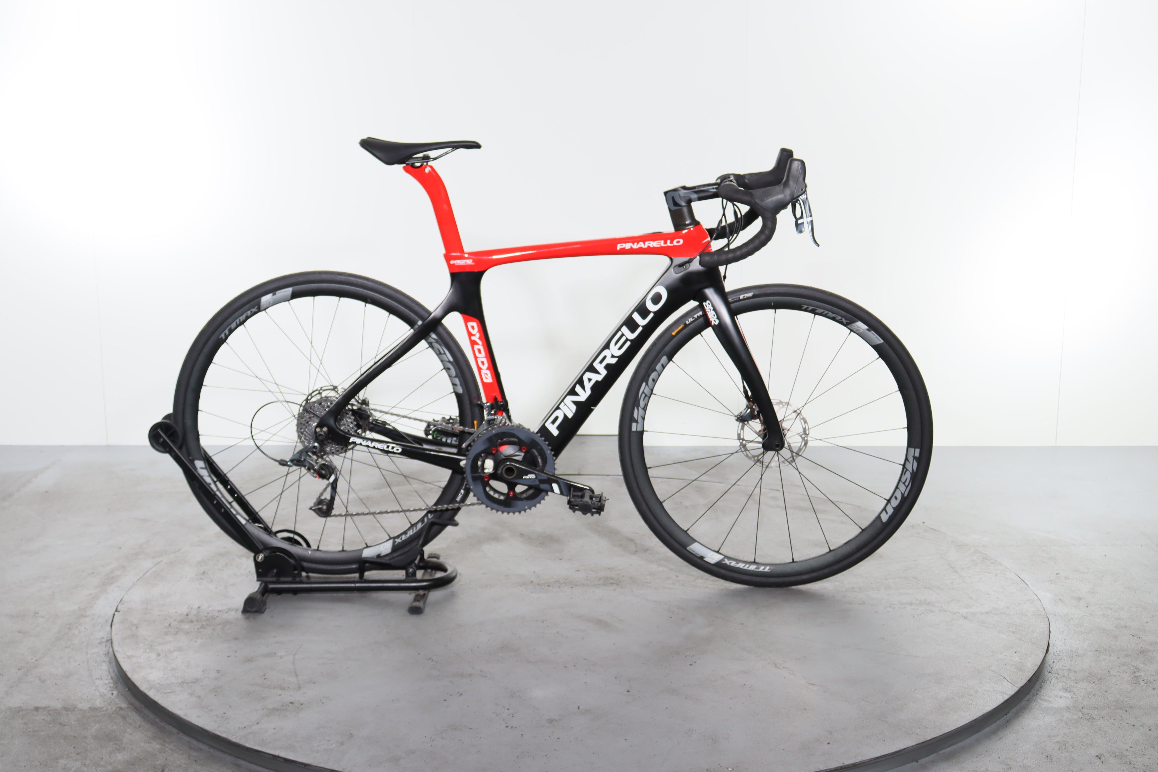 Certified Pinarello Dyodo road e-bike | Upway