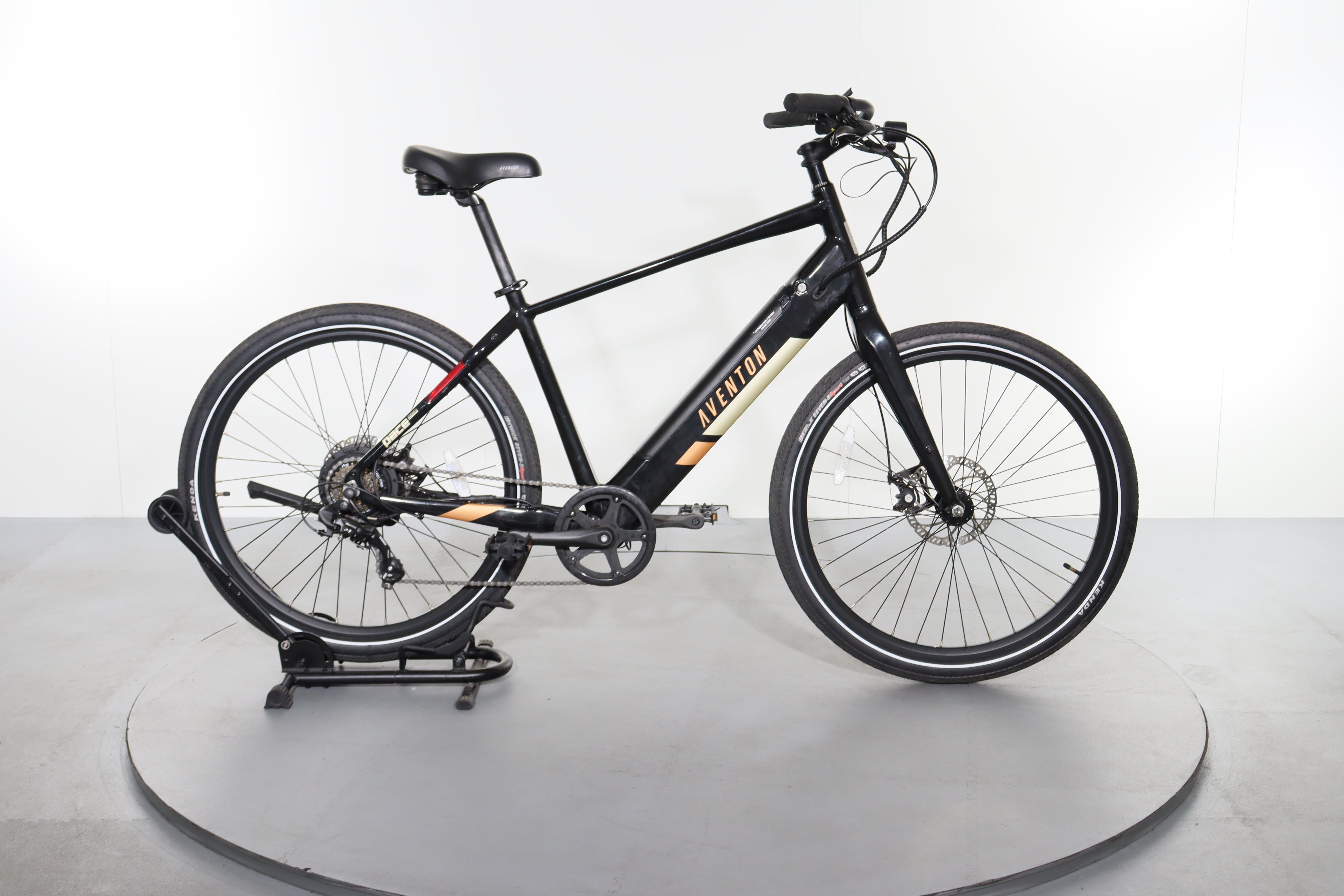 Certified Aventon Pace 350 e-bike