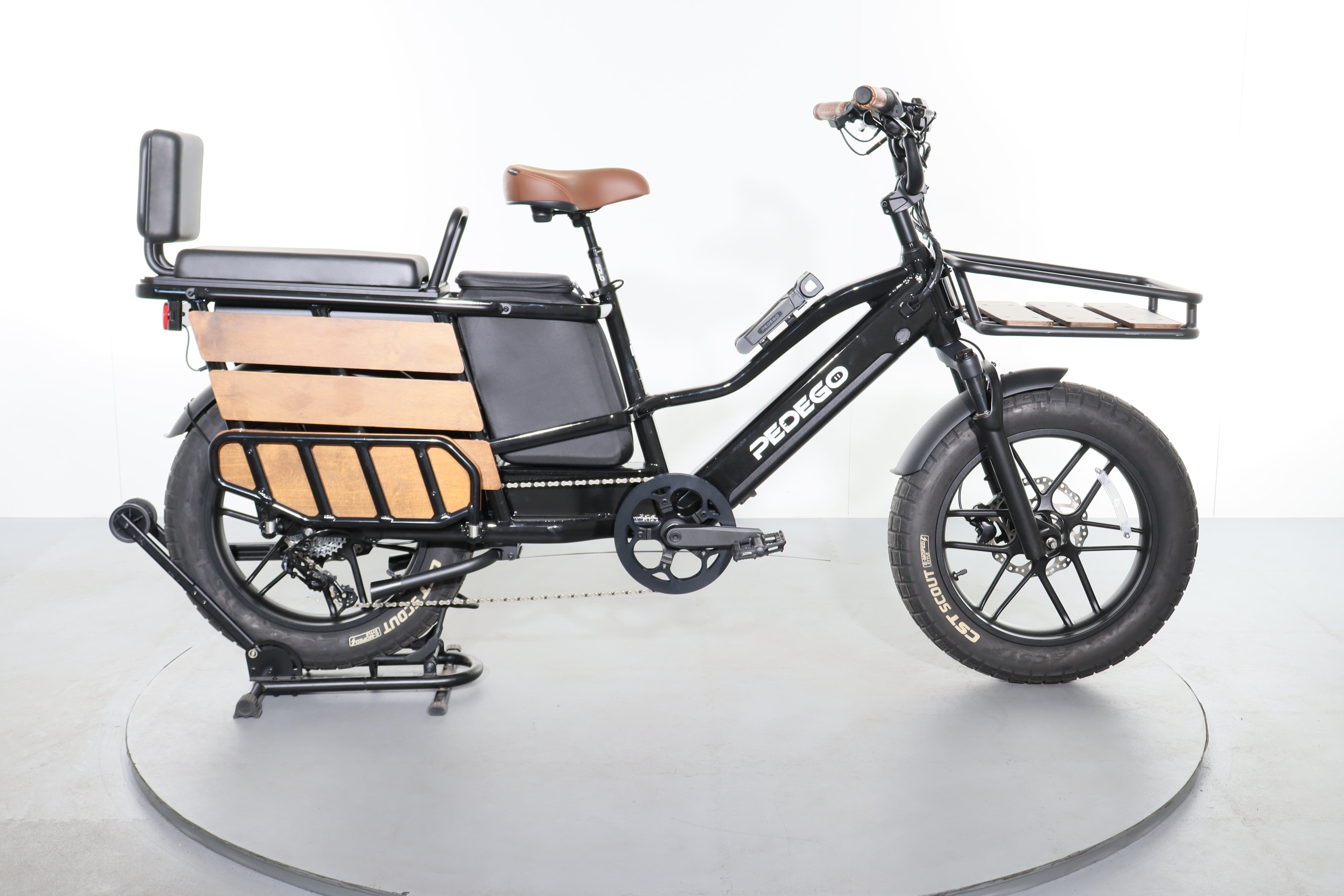 Certified Pedego Stretch Cargo e-bike Upway - Main Image