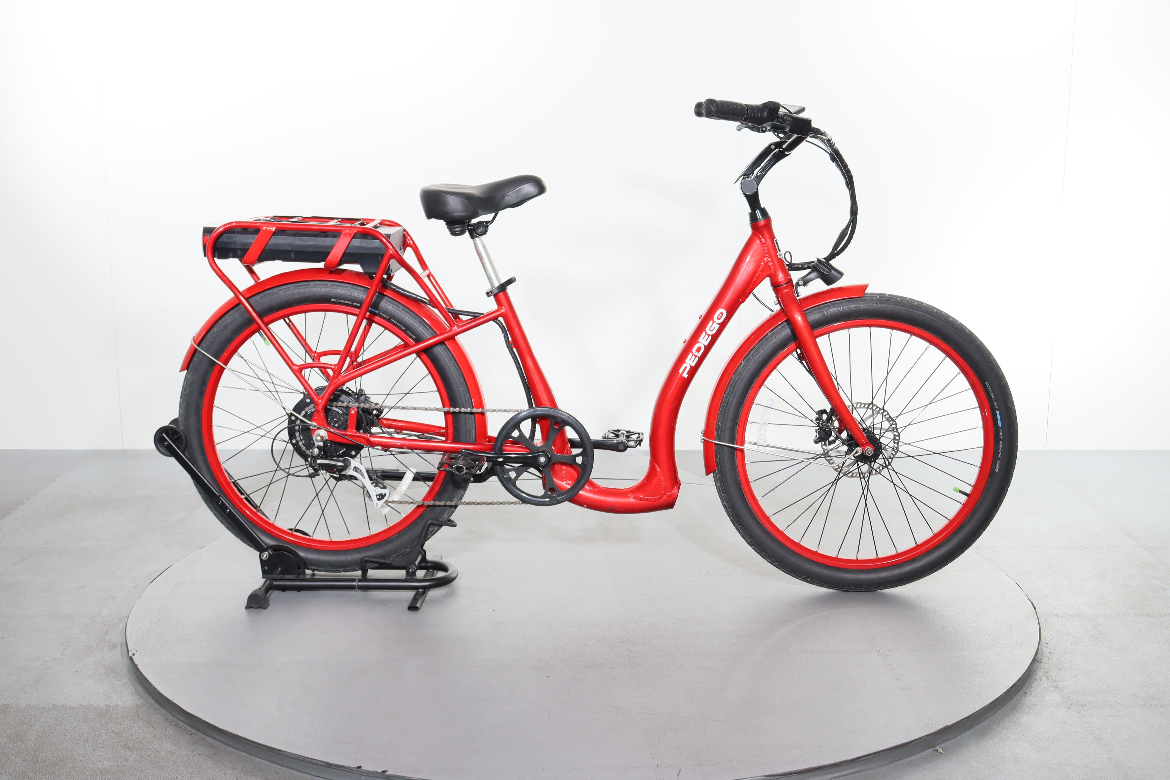 Certified Pedego Boomerang e-bike