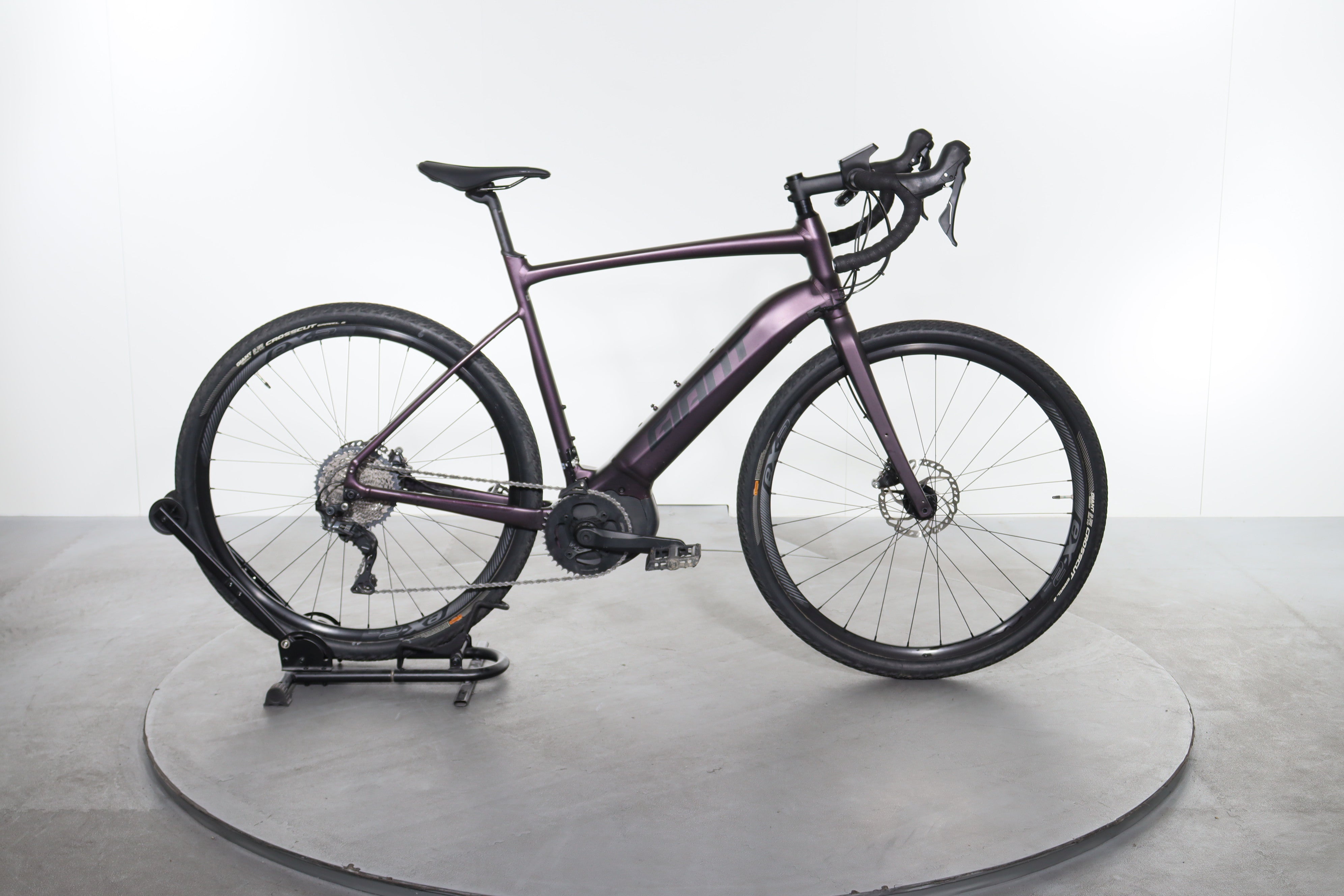 giant gravel e bike Certified Giant Revolt E+ Pro e-bike