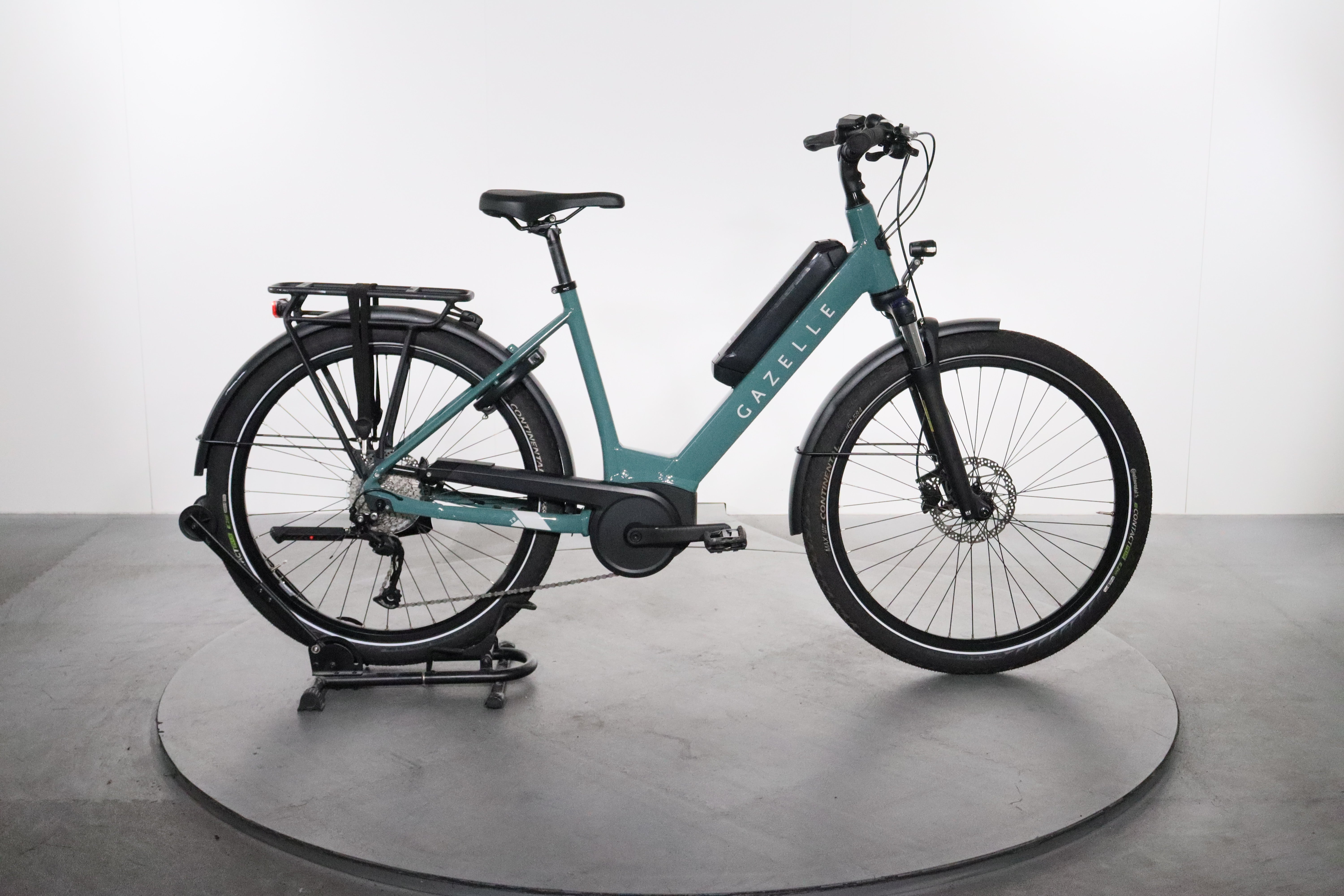 Medeo T9 City, Thyme Green / 40