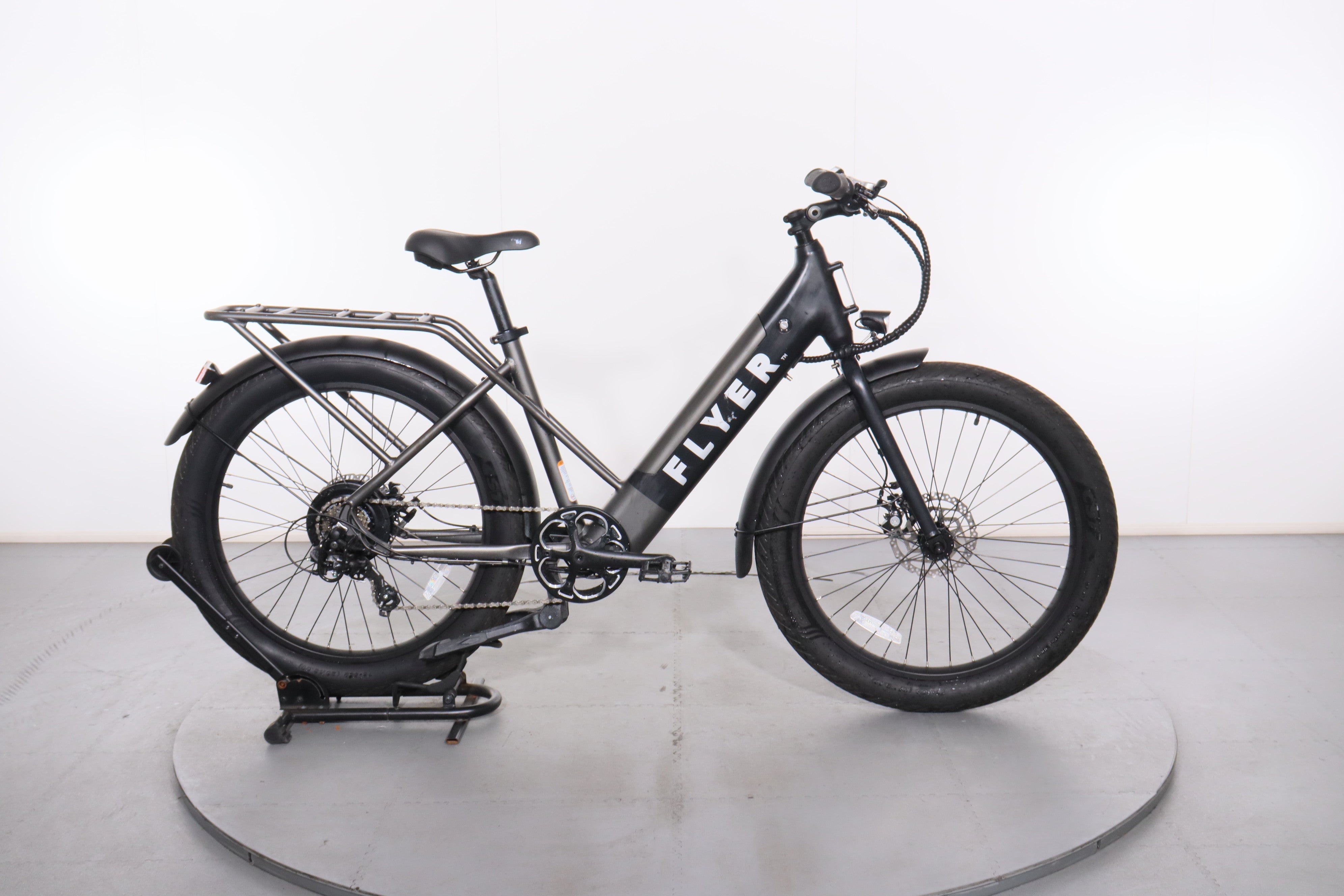 Certified Flyer M880 e-bike | Upway