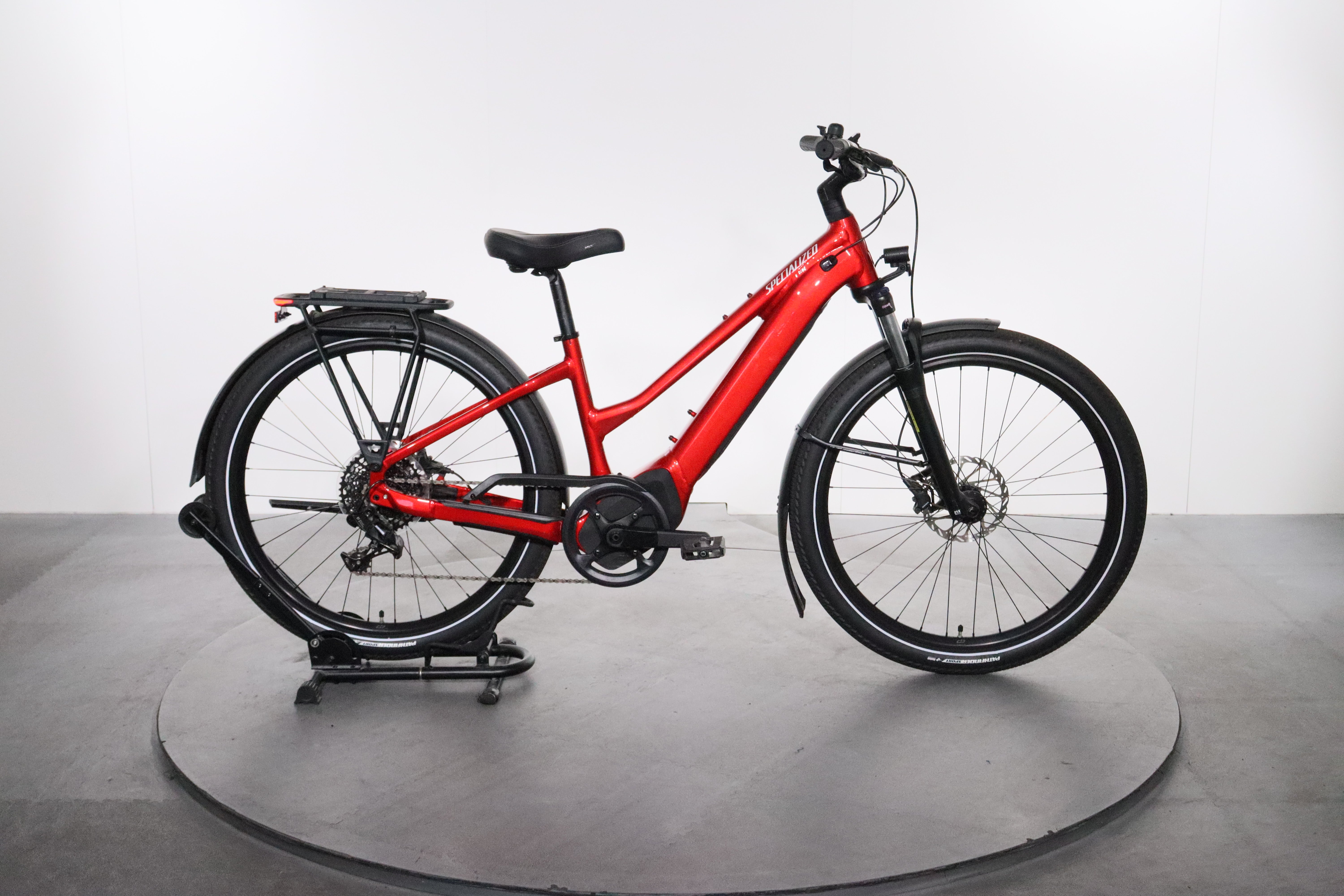 Specialized Turbo Vado 4.0 Step-Through Electric Bike, red Tint/silver reflective Small