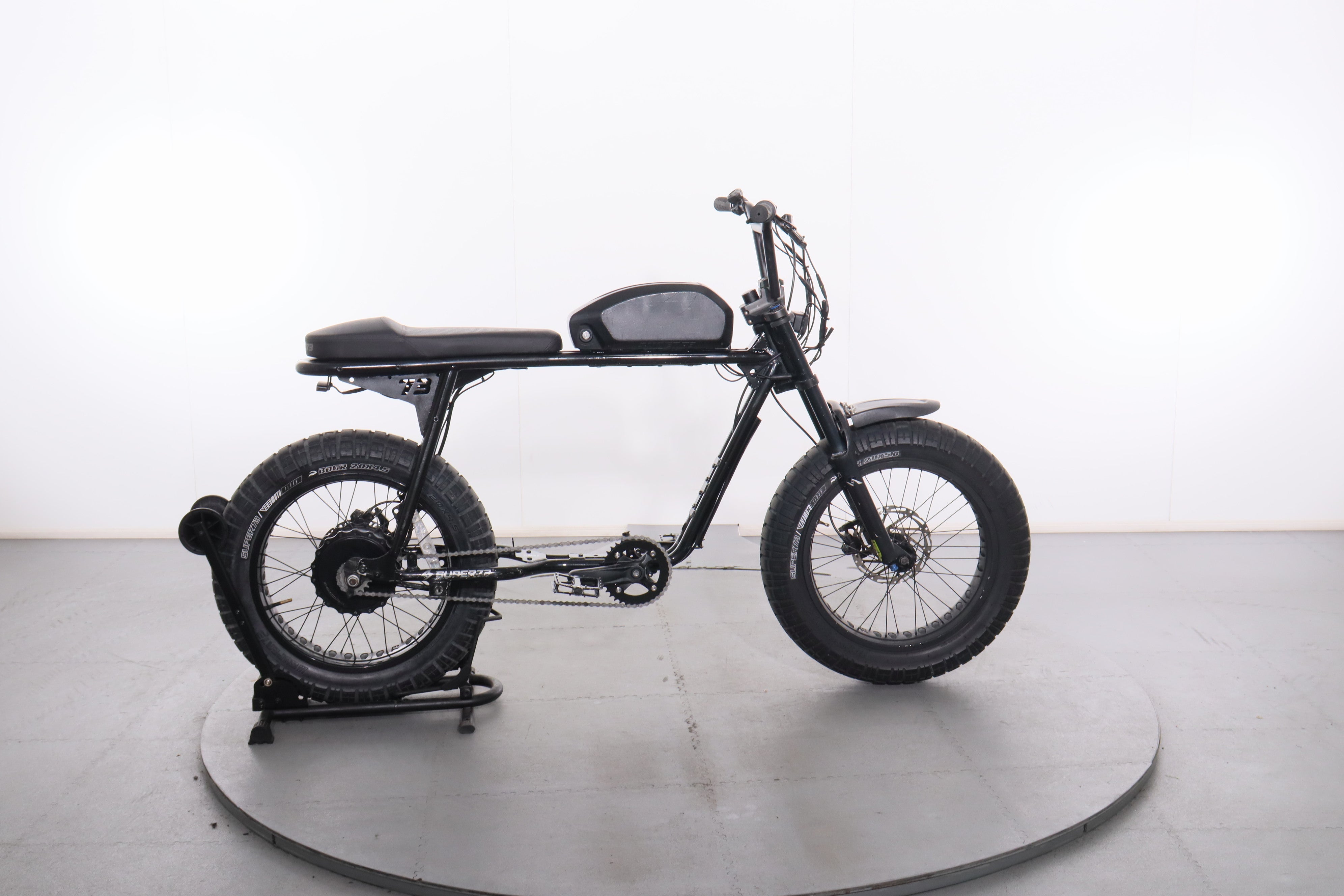 ねね Certified Super73 Z Adventure e-bike | Upway