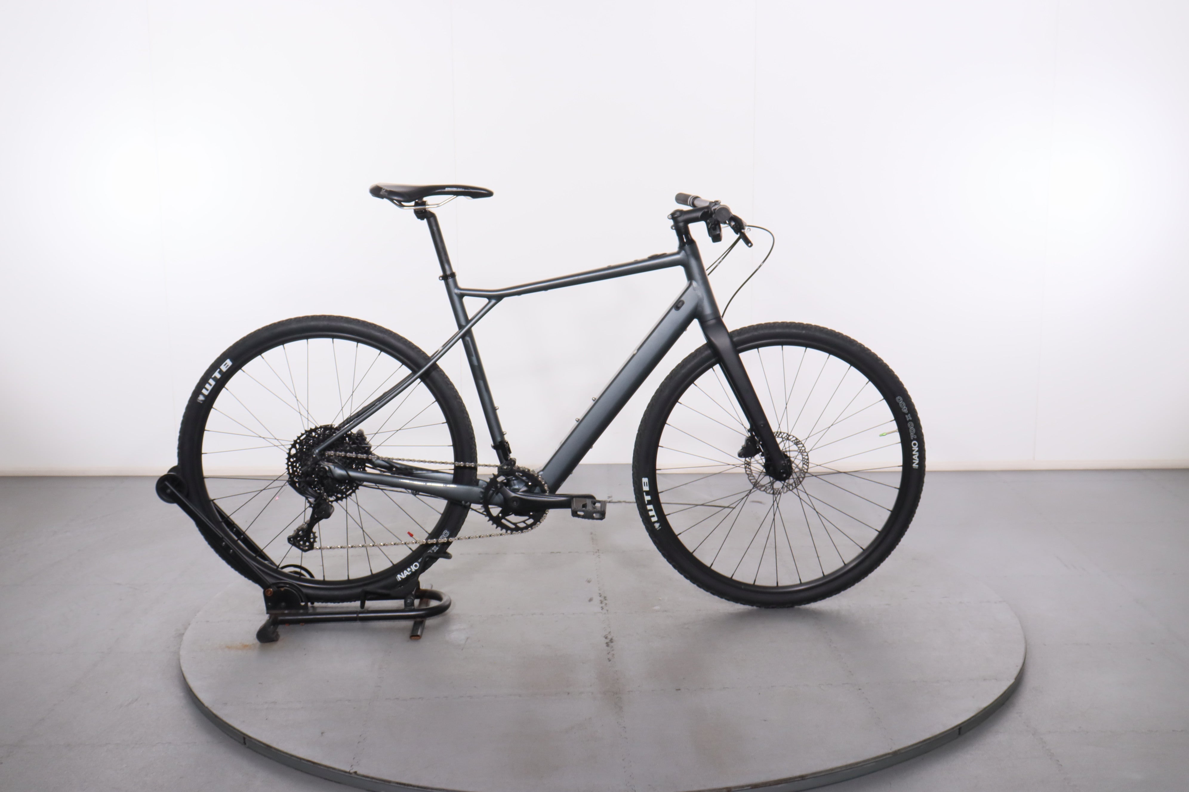 gt gravel e bike eGrade Current Farbe:Artic White Segment:Fluid Handling In a Class of