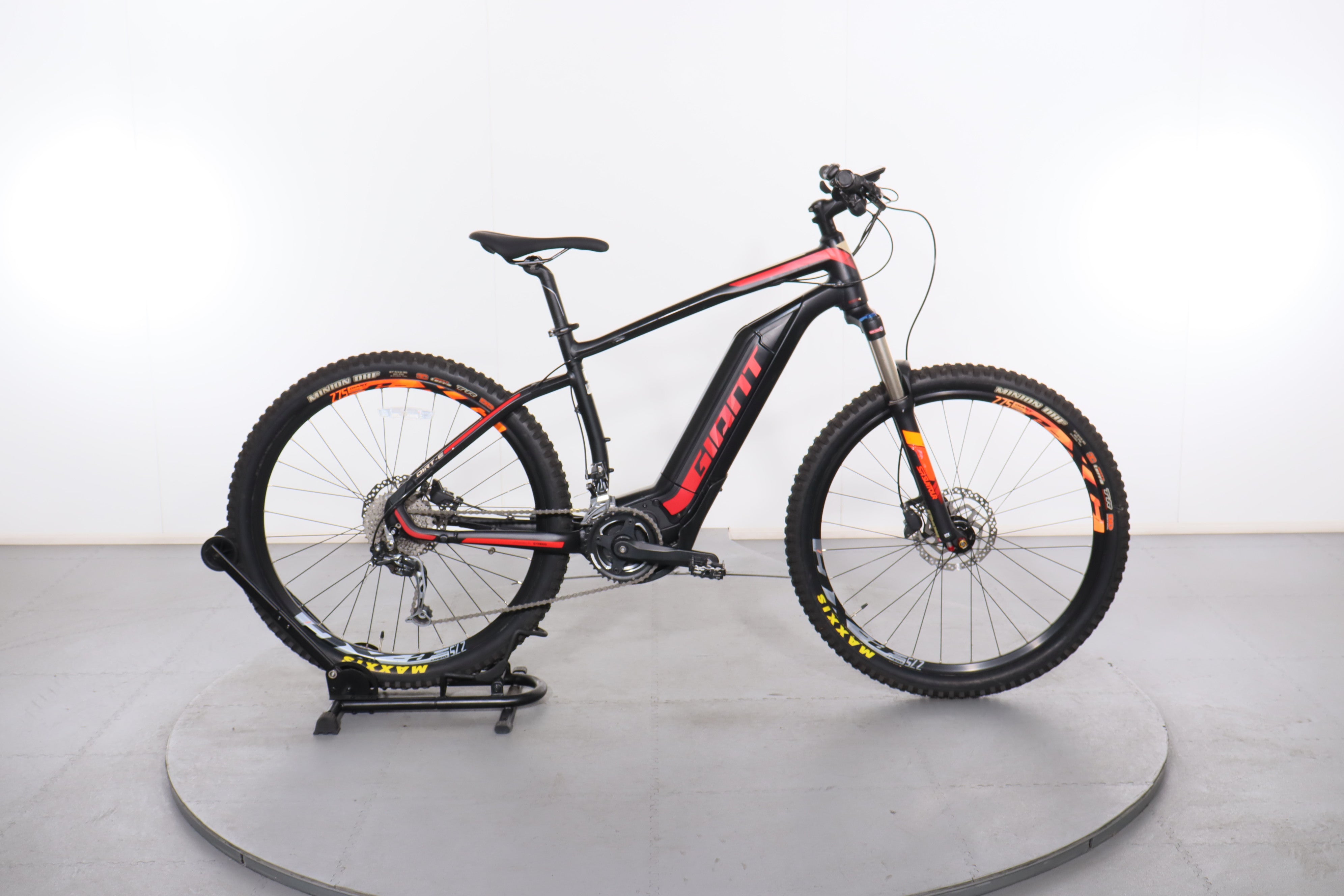 Certified Giant Dirt-E+ 2 e-bike | Upway