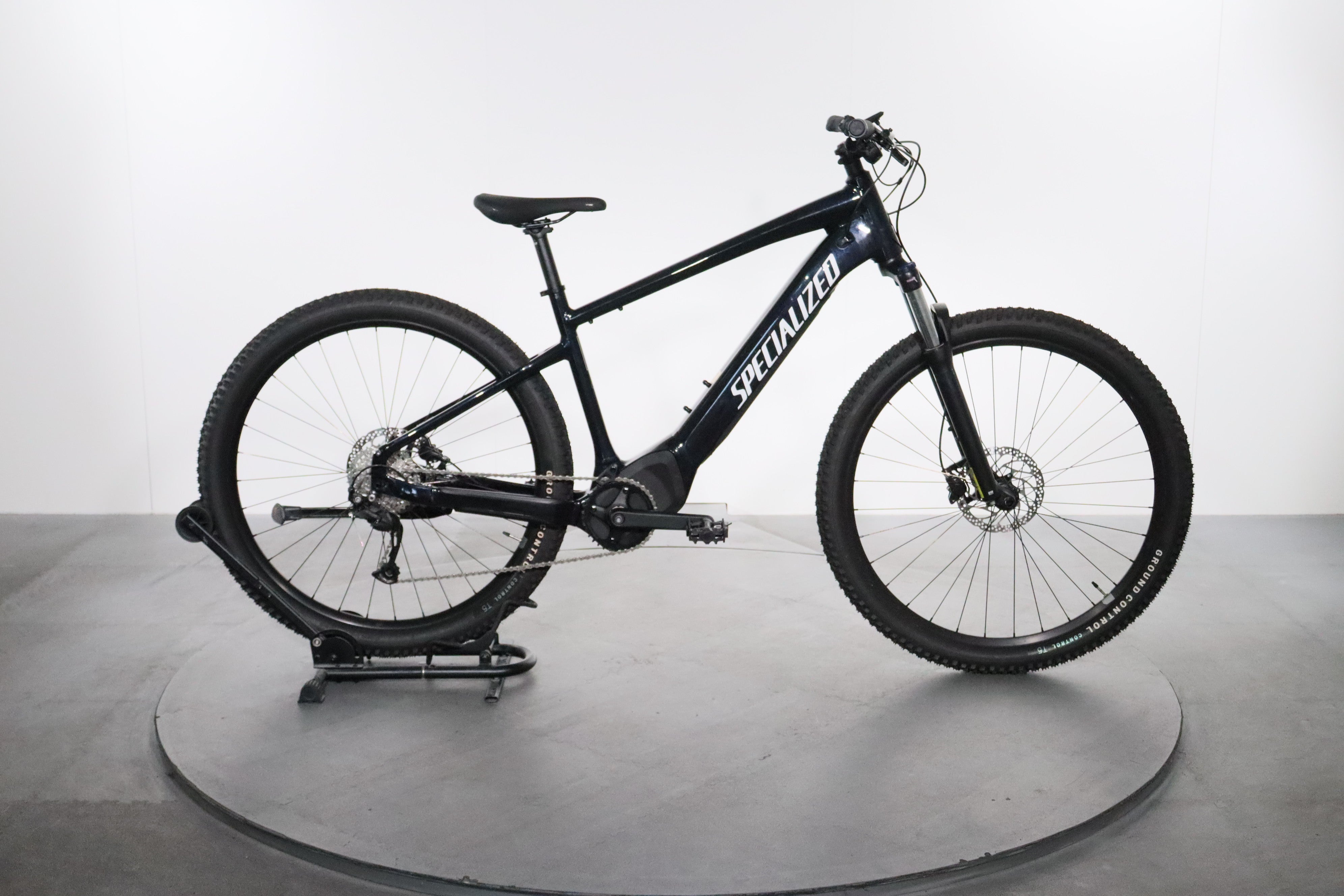 Certified Specialized Turbo Tero 3.0 e-bike | Upway