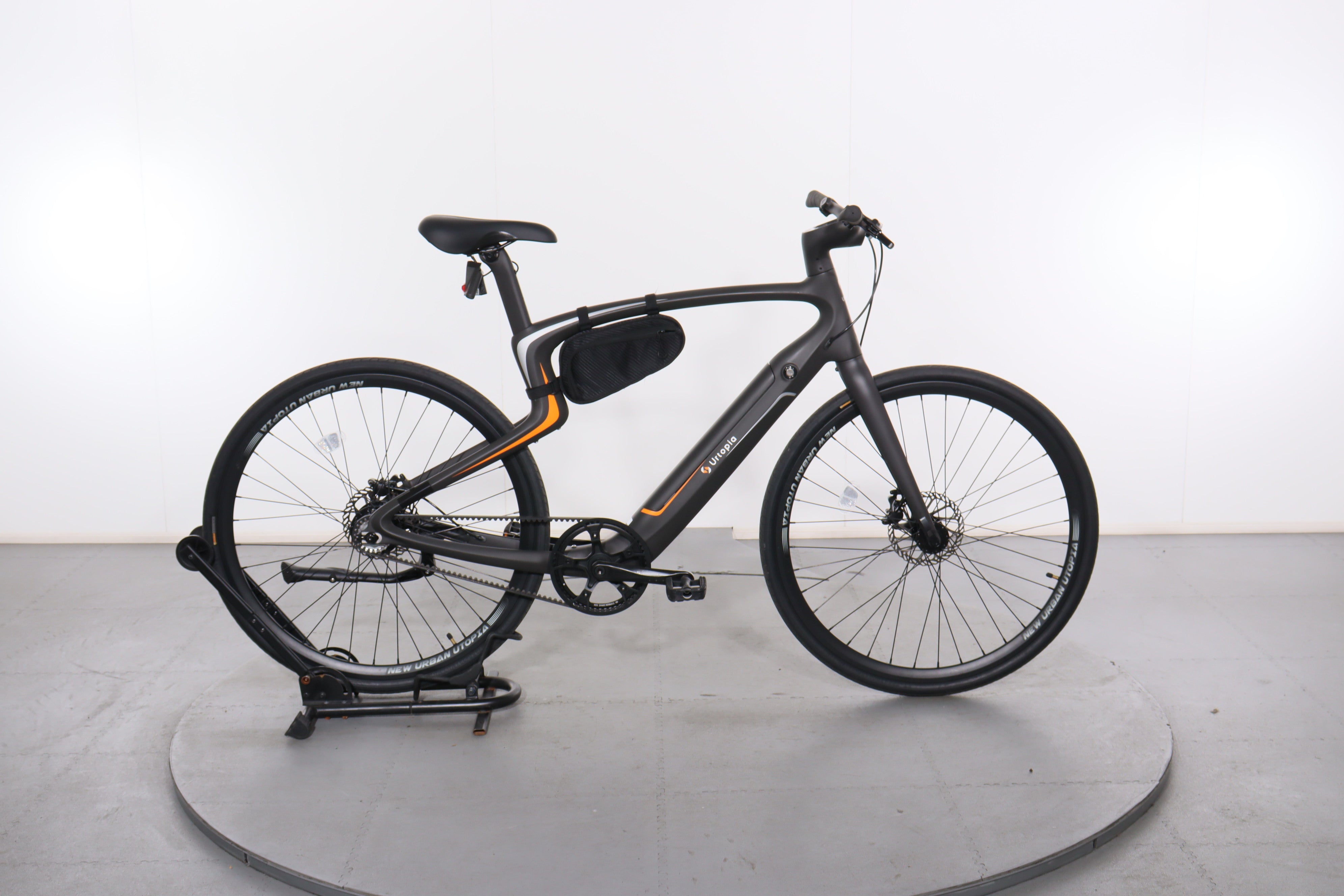 Certified Urtopia Carbon 1 e-bike