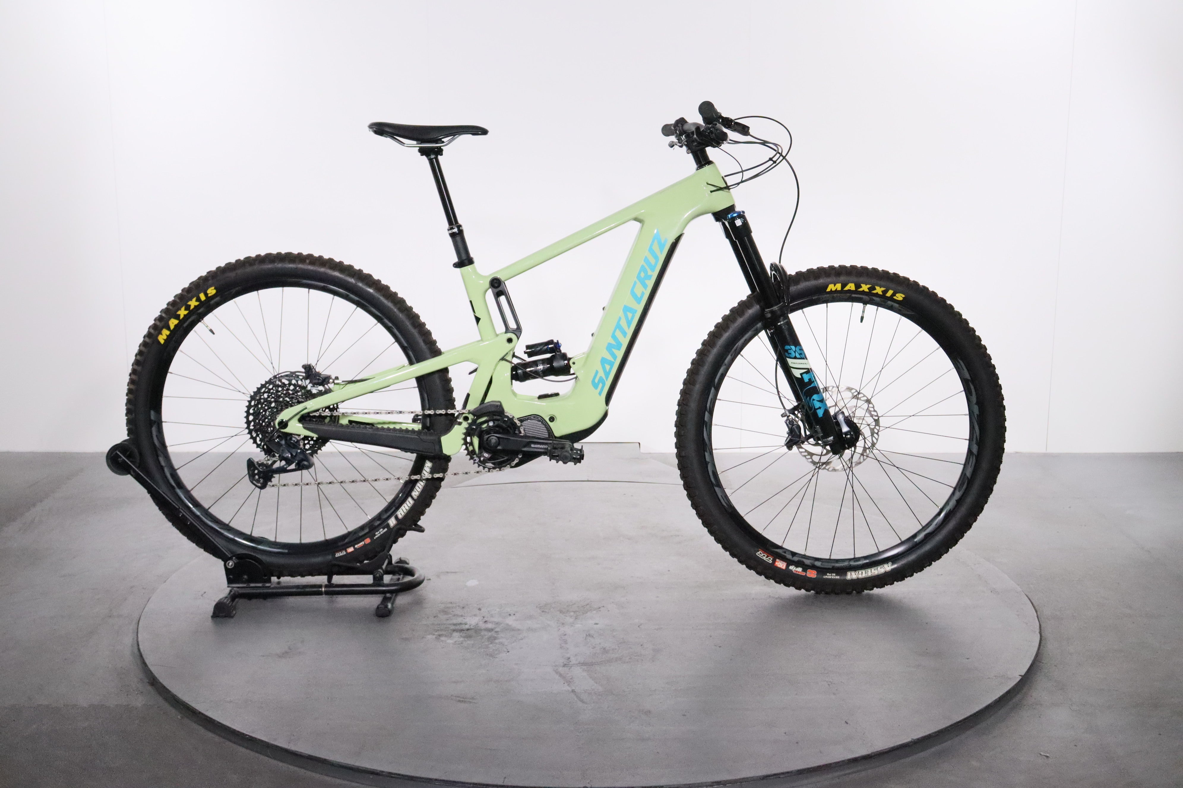Certified Santa Cruz Heckler 9 C S e-bike | Upway