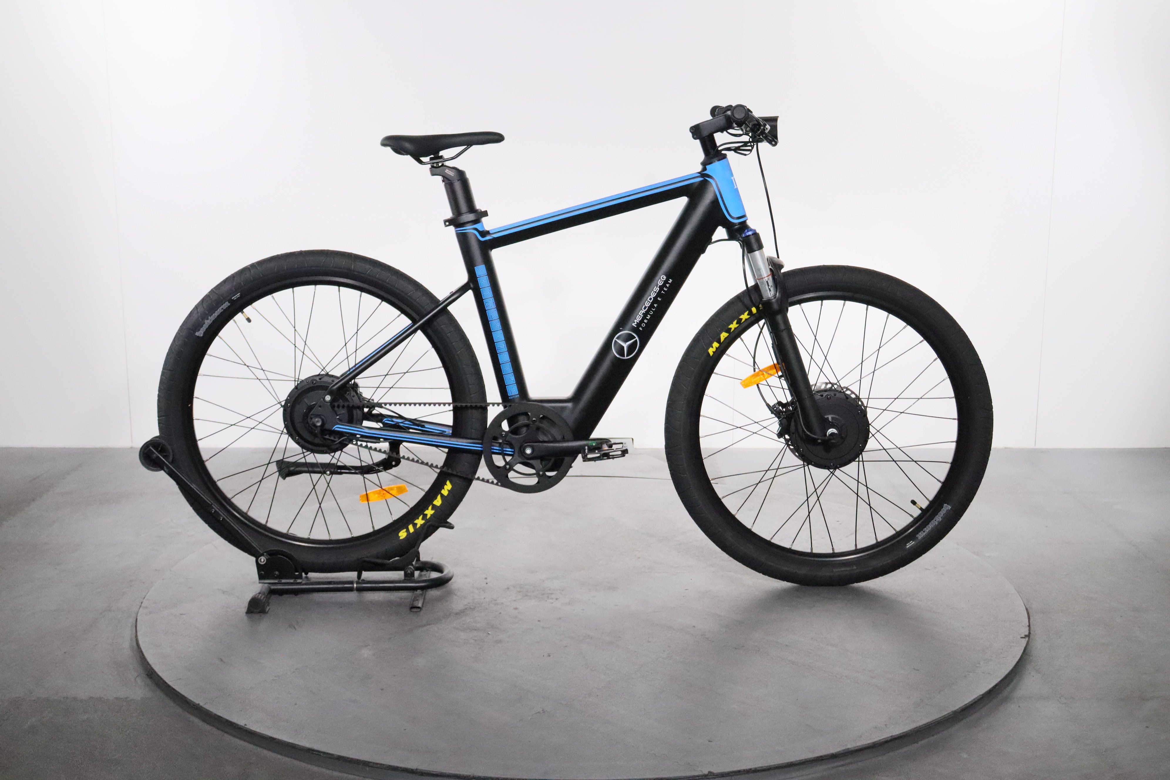Certified Mercedes EQ Formula E Team Dual Motor e-bike