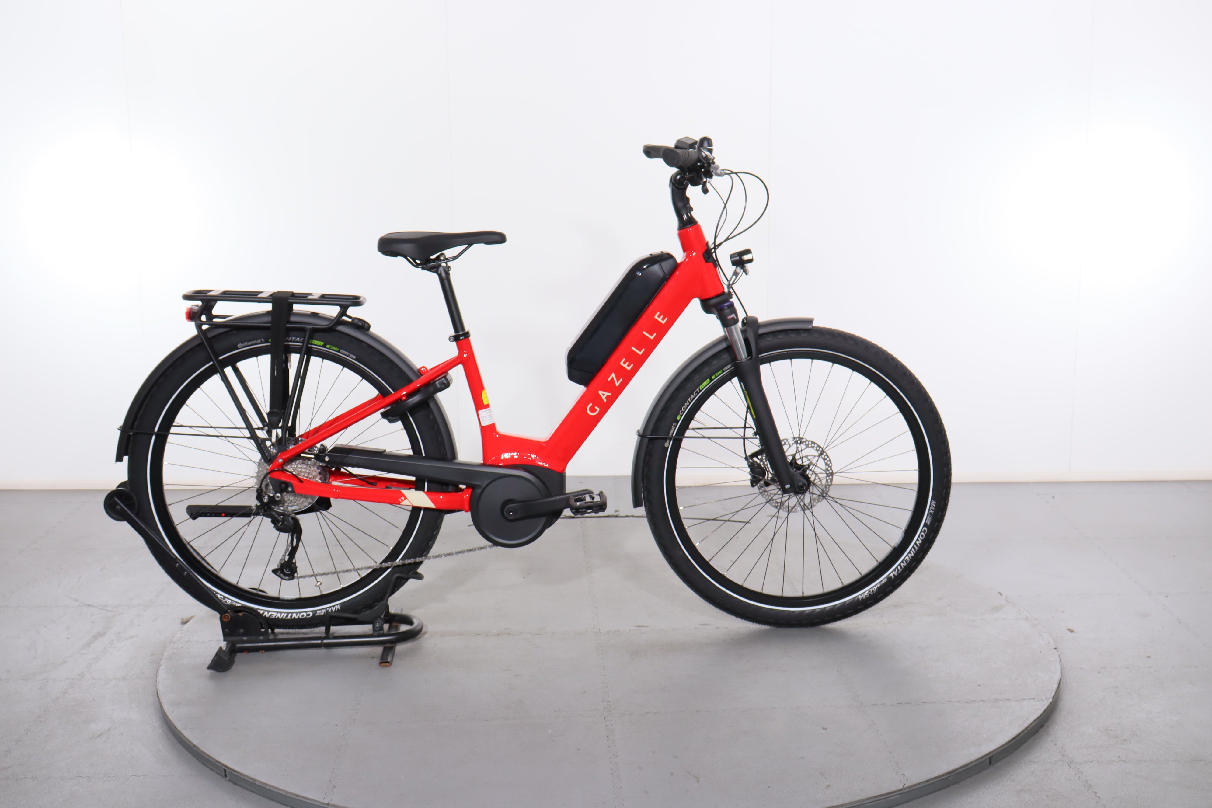 gazelle electric bicycles Arroyo C380 Elite (Smart System) 622 for optimum rolling resistance and puncture protection Safe brakes Gazelle Medeo T9 HMB (Smart
