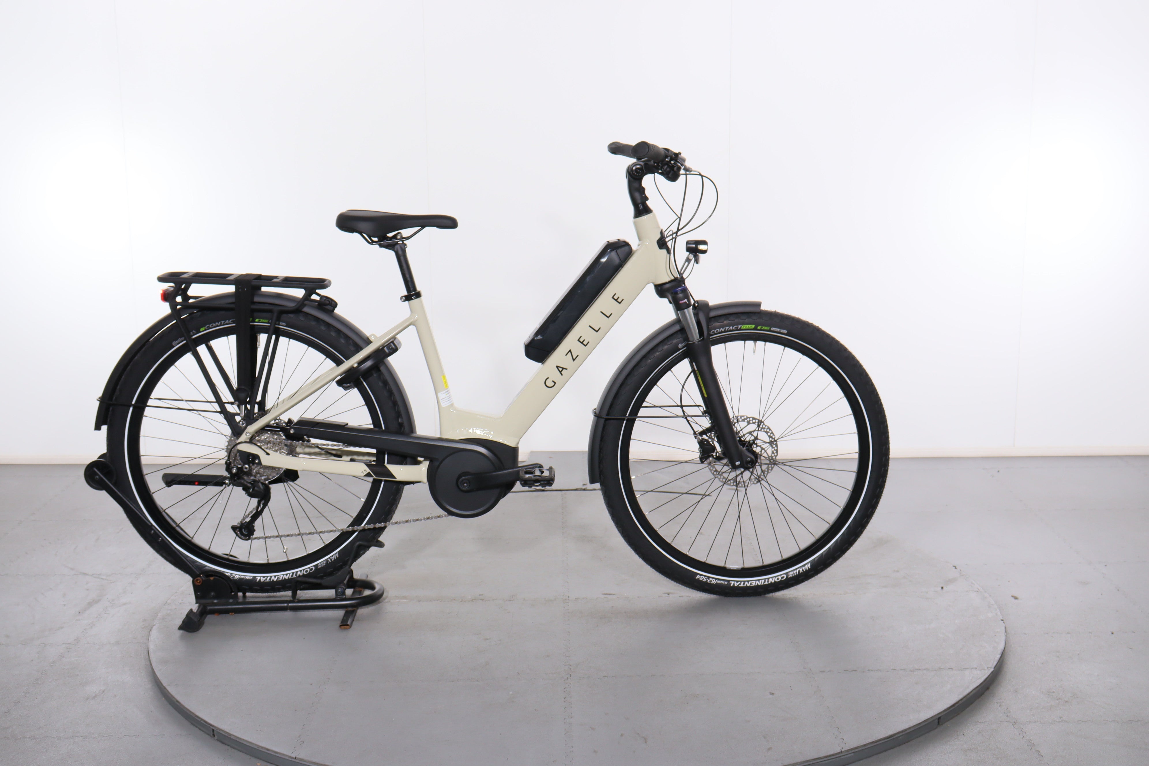 Certified Gazelle Medeo T9 City e-bike | Upway