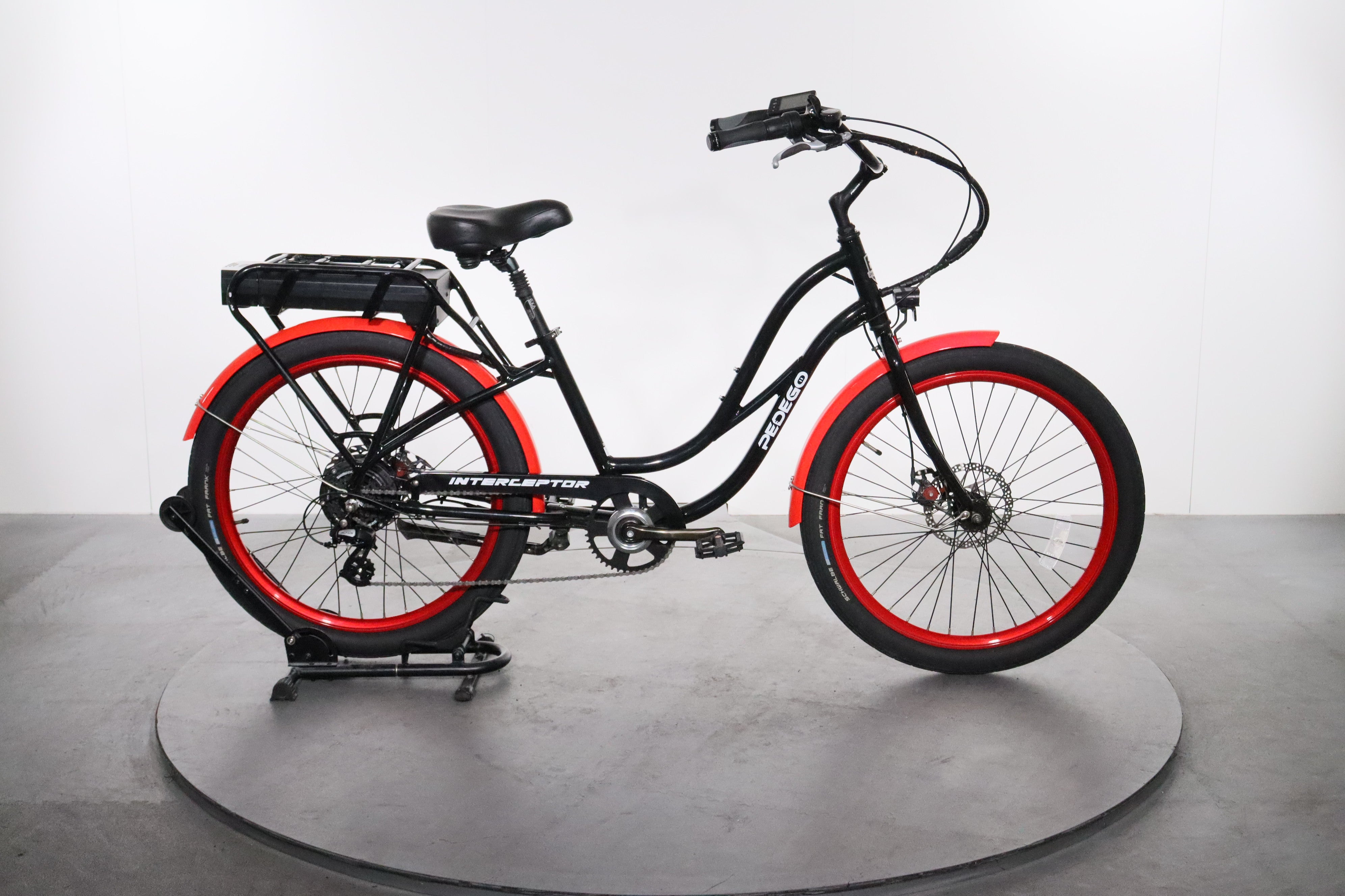 Certified Pedego Interceptor e-bike