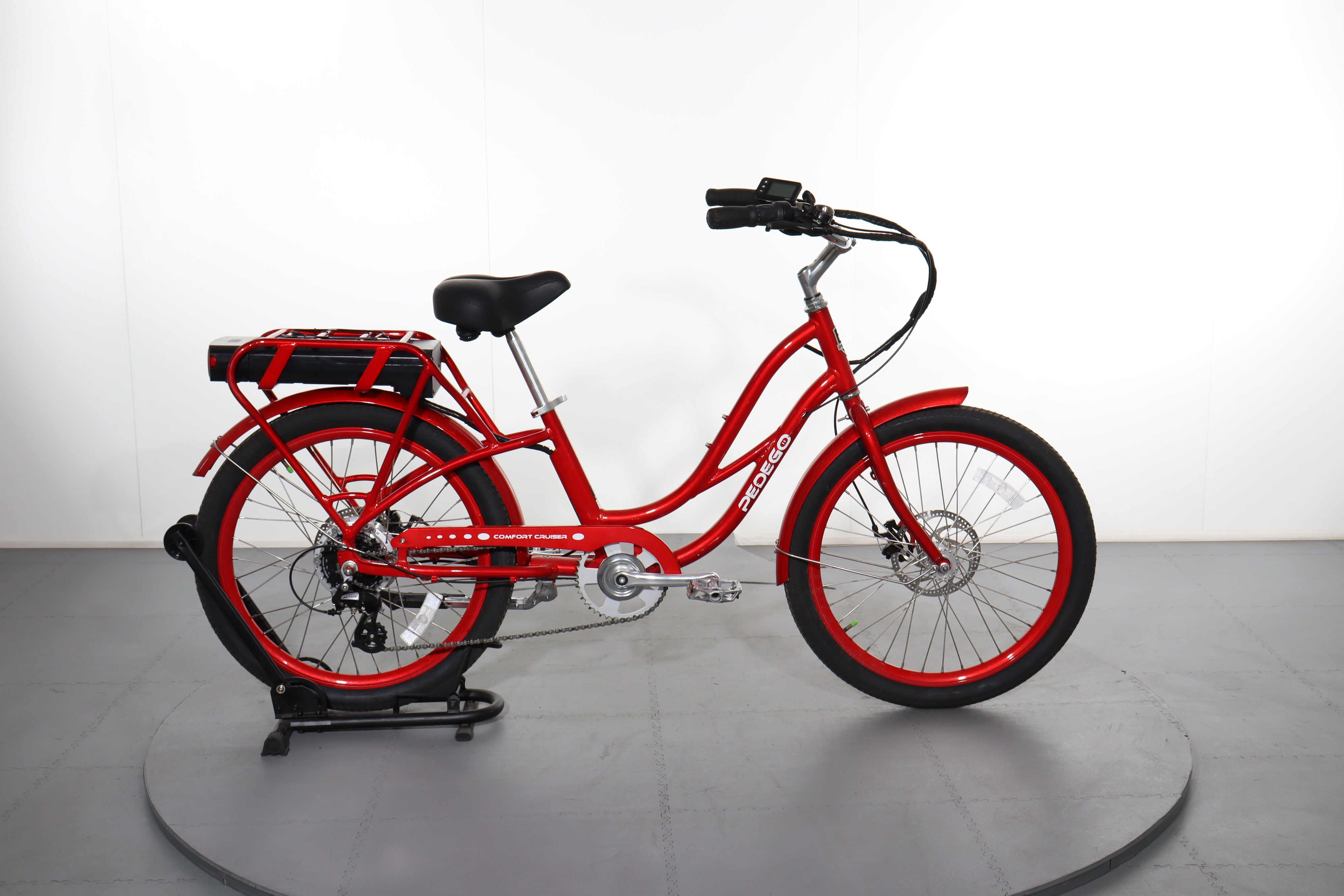 Pedego Comfort Cruiser e-bike refurbished Upway - Main Image