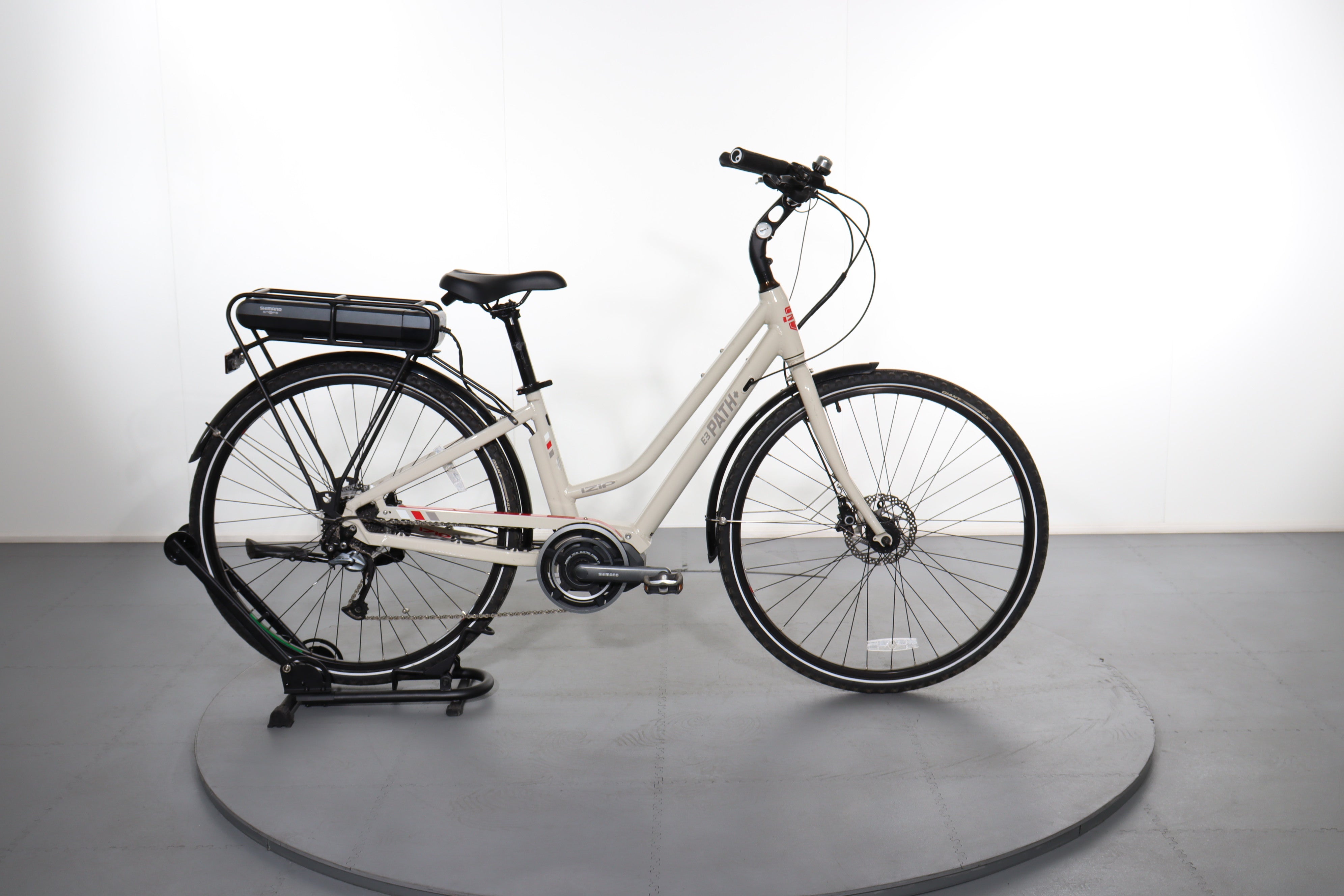 iZip Path e-bike refurbished