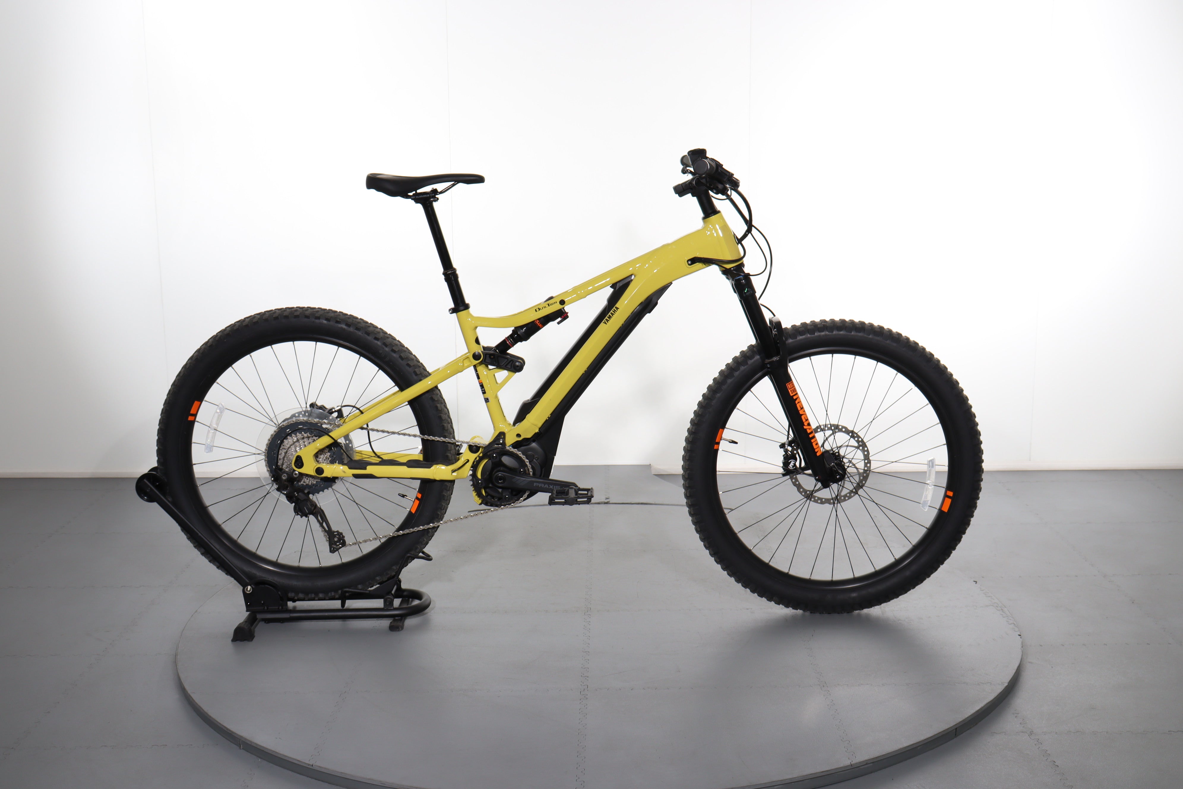 Certified Yamaha YDX Moro e-bike | Upway