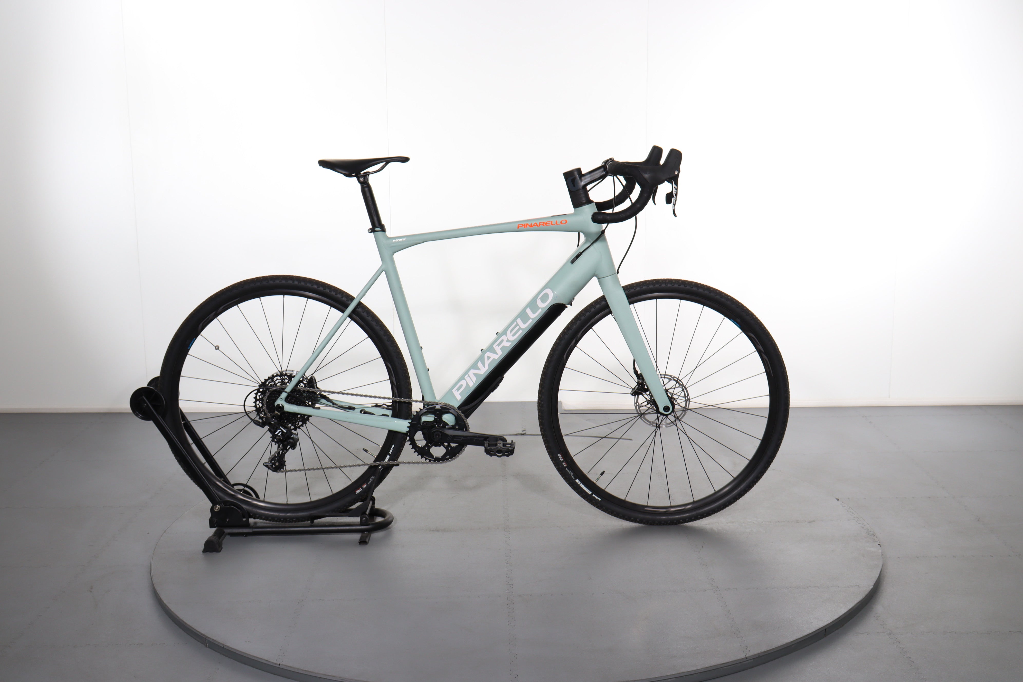 Pinarello Nytro Grinta Apex 1 e-bike refurbished | Upway