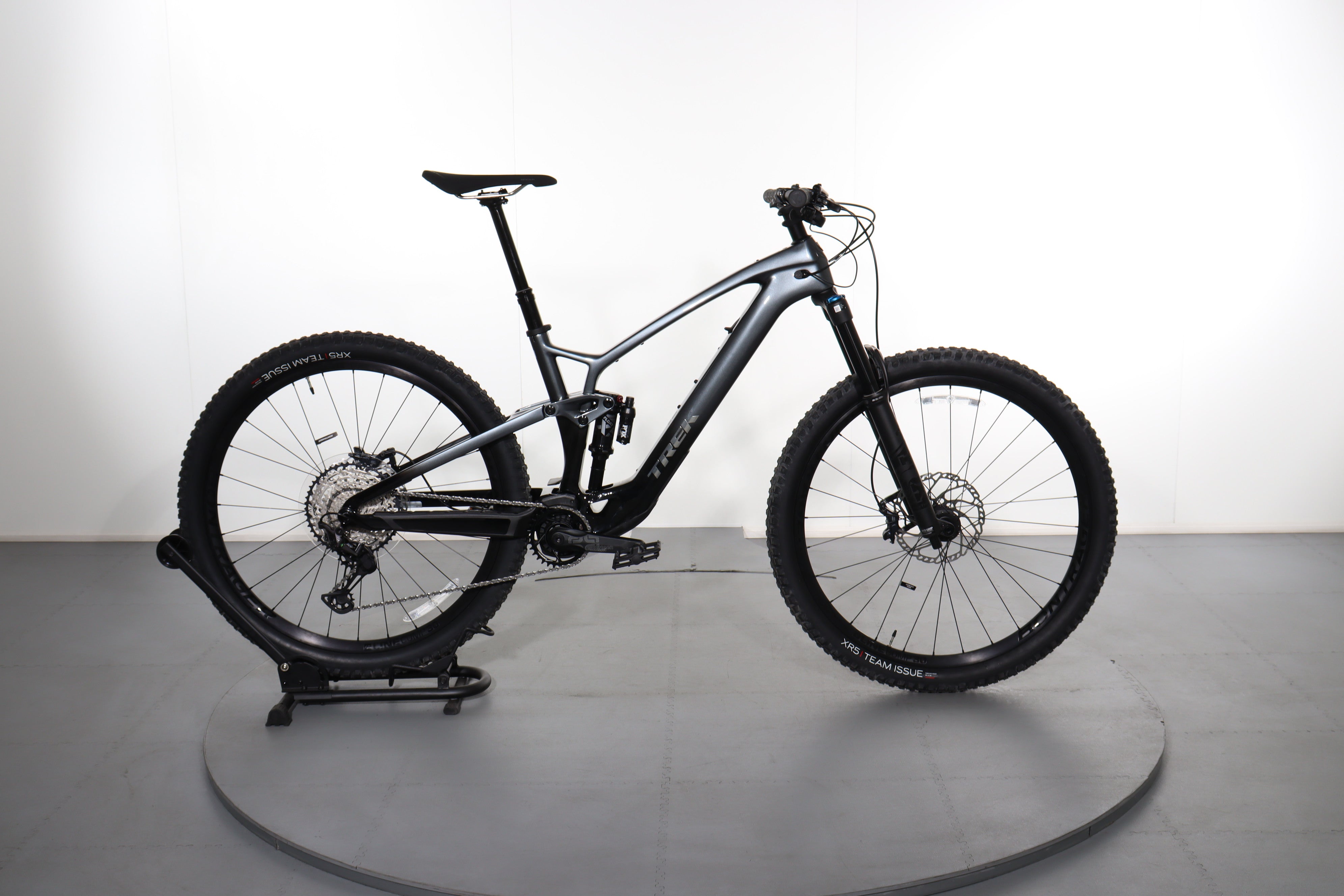 Trek Fuel Exe 9.7 e-bike refurbished | Upway