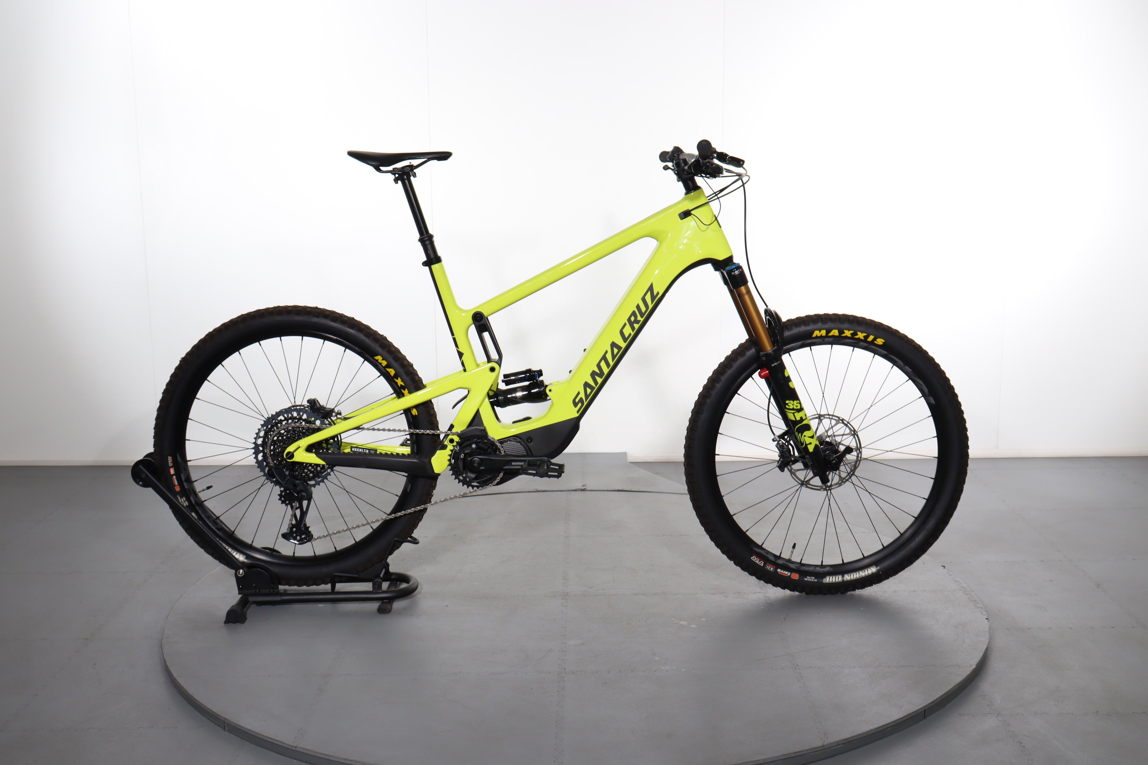 Santa Cruz Heckler CC S e-bike refurbished Upway