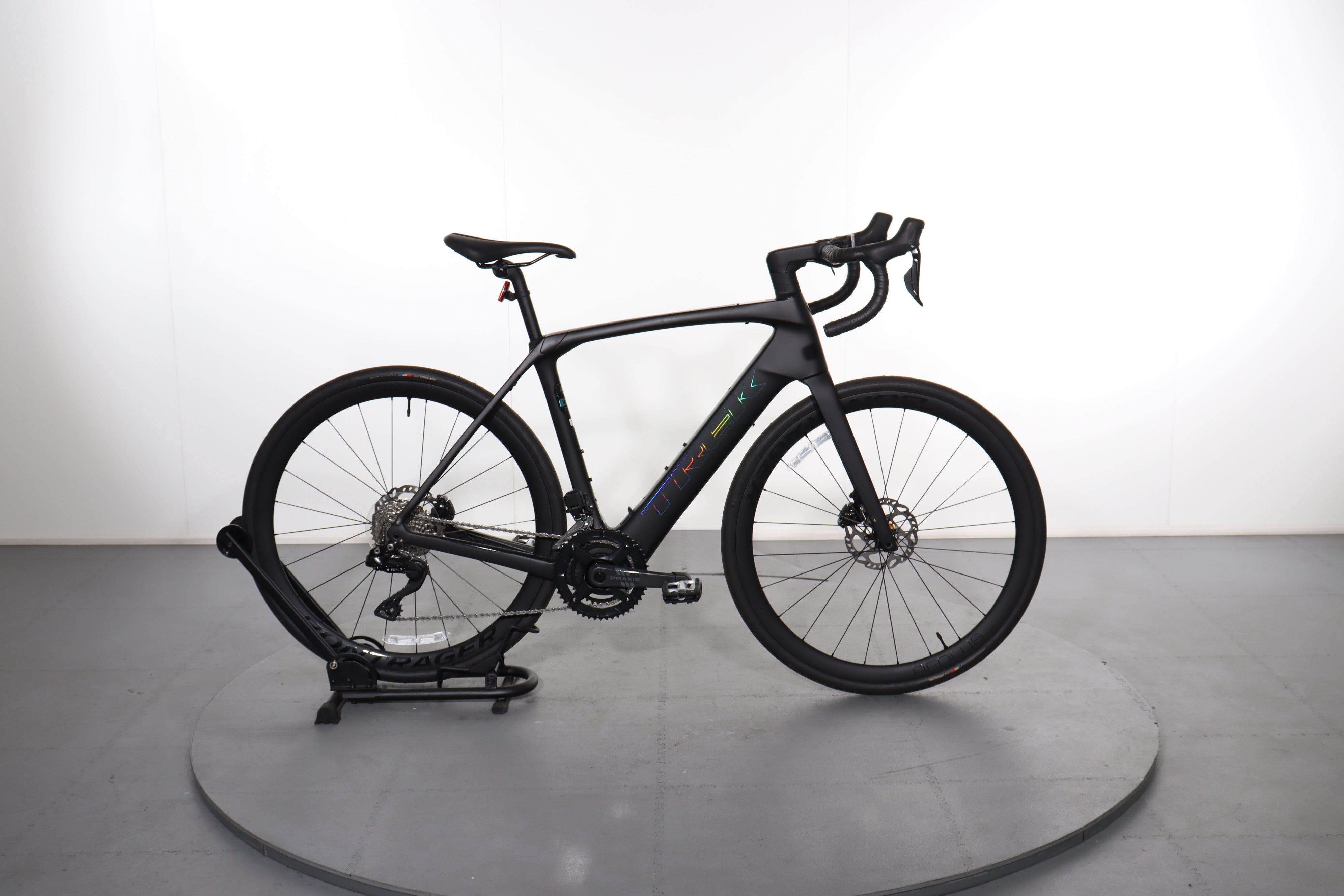 Trek Domane+ SLR Pro e-bike refurbished Upway - Main Image