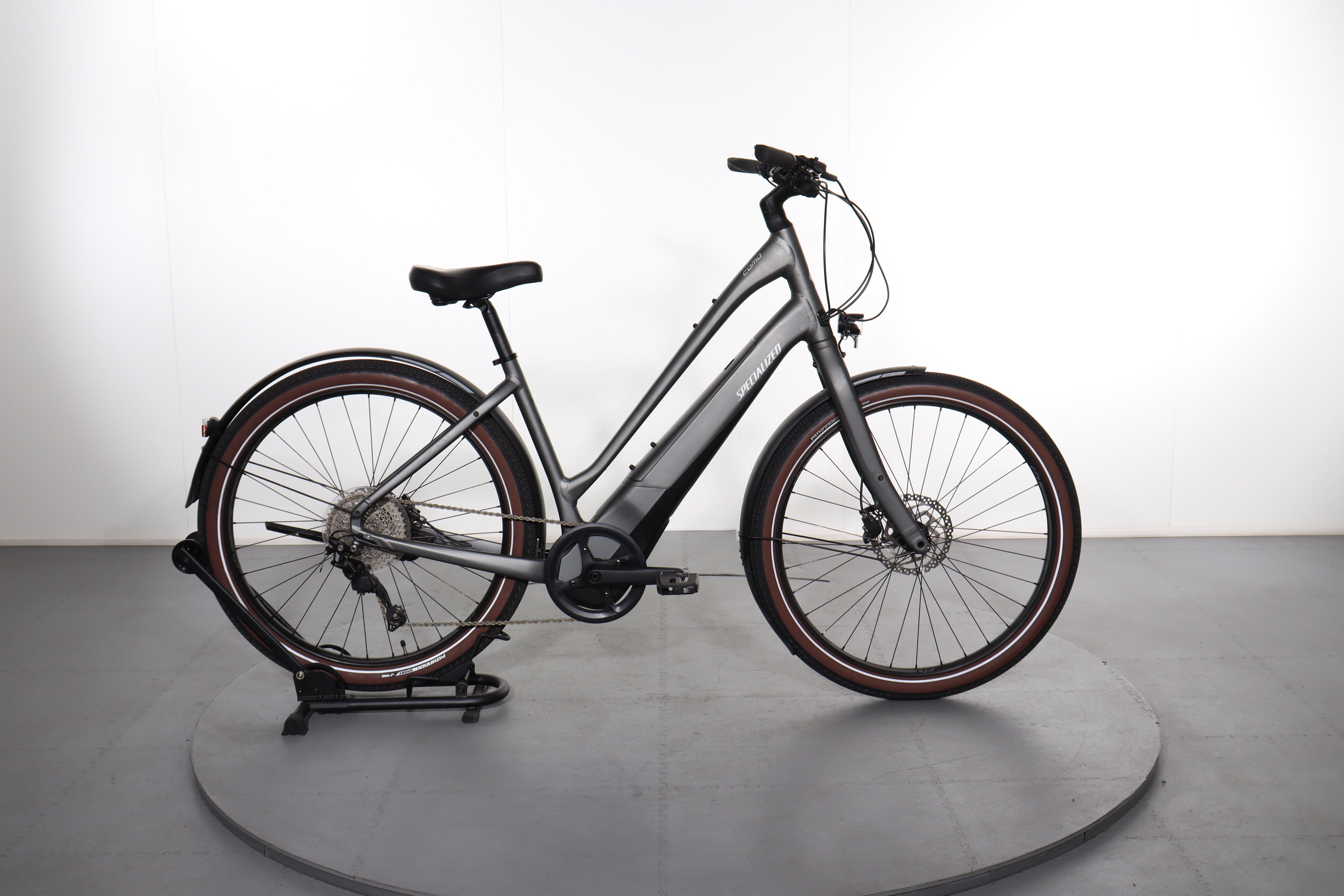 Specialized Turbo Como 650b e-bike refurbished Upway