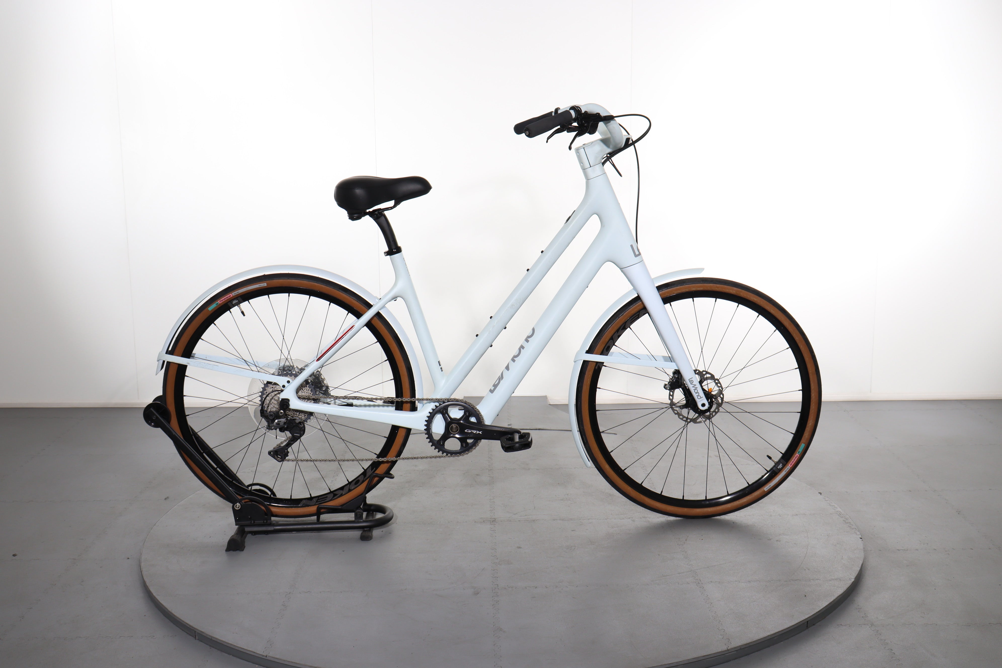 Electric Bike Dutch Bike Design LEKKER Amsterdam Urban Premium