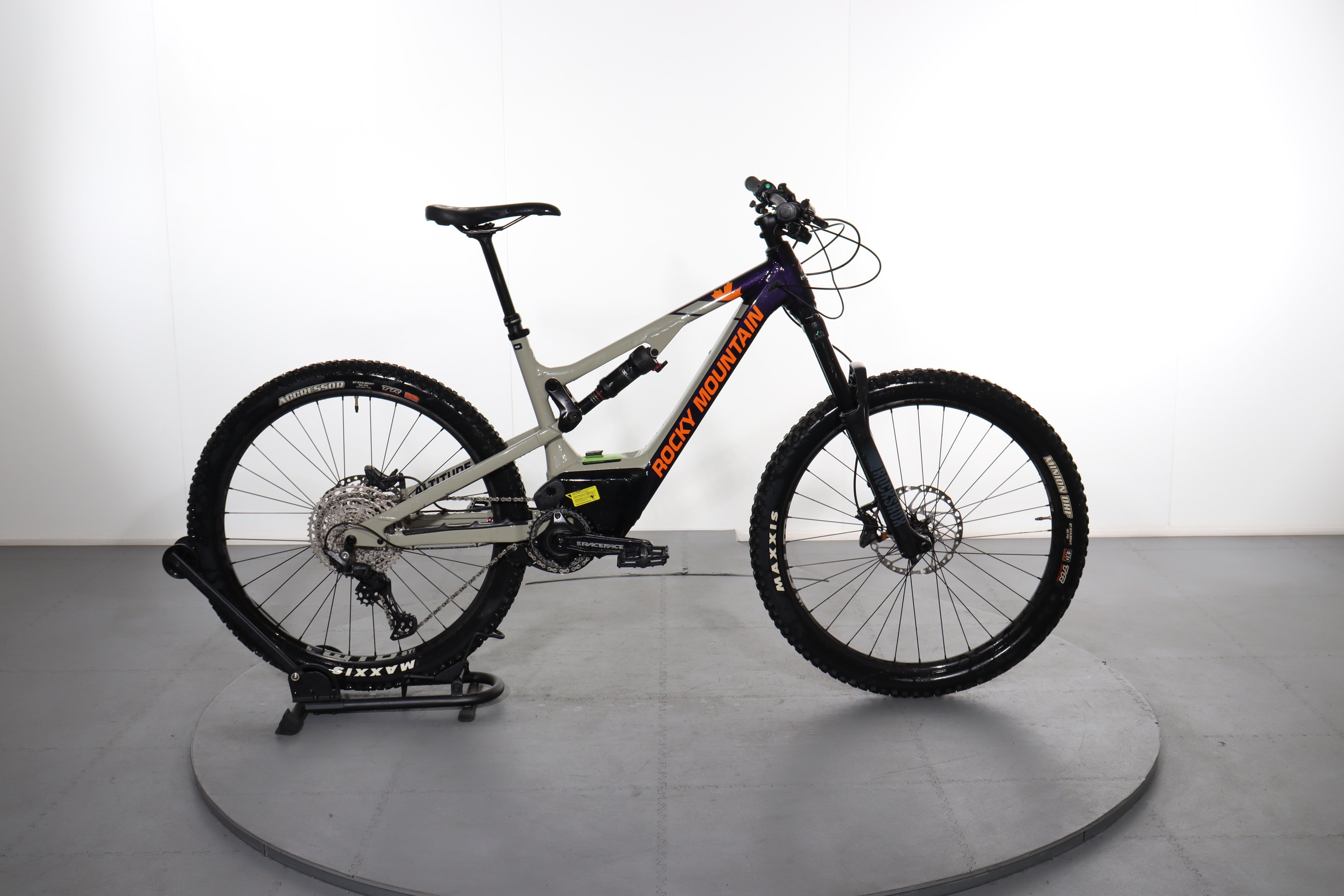 Rocky Mountain Altitude Powerplay A30 e-bike refurbished Upway