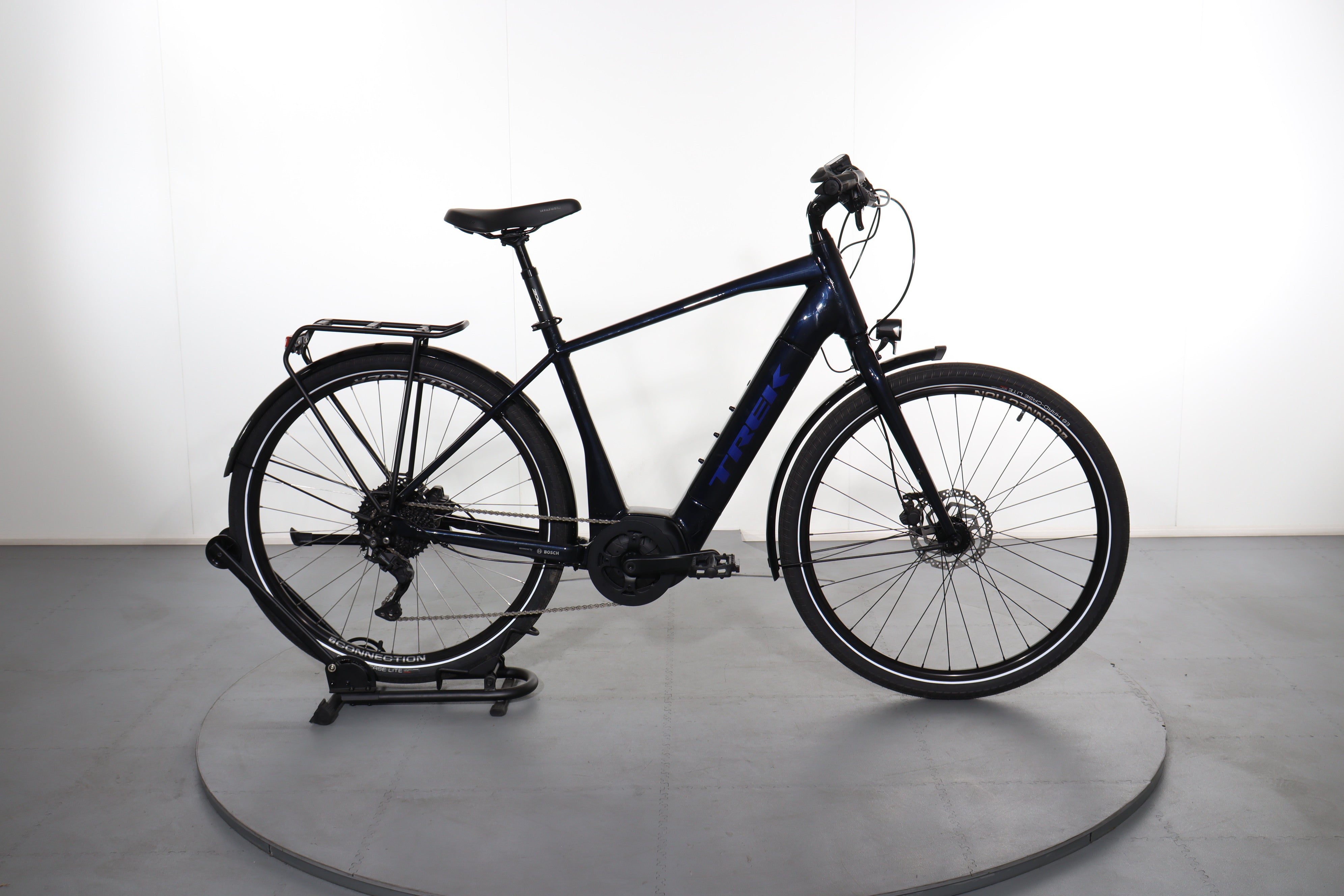 TREK - 大特価‼️トレック　eBIKE Verve+ TREKのE-BIKE「Verve+」に適合身長147cm〜のローステップ仕様が
