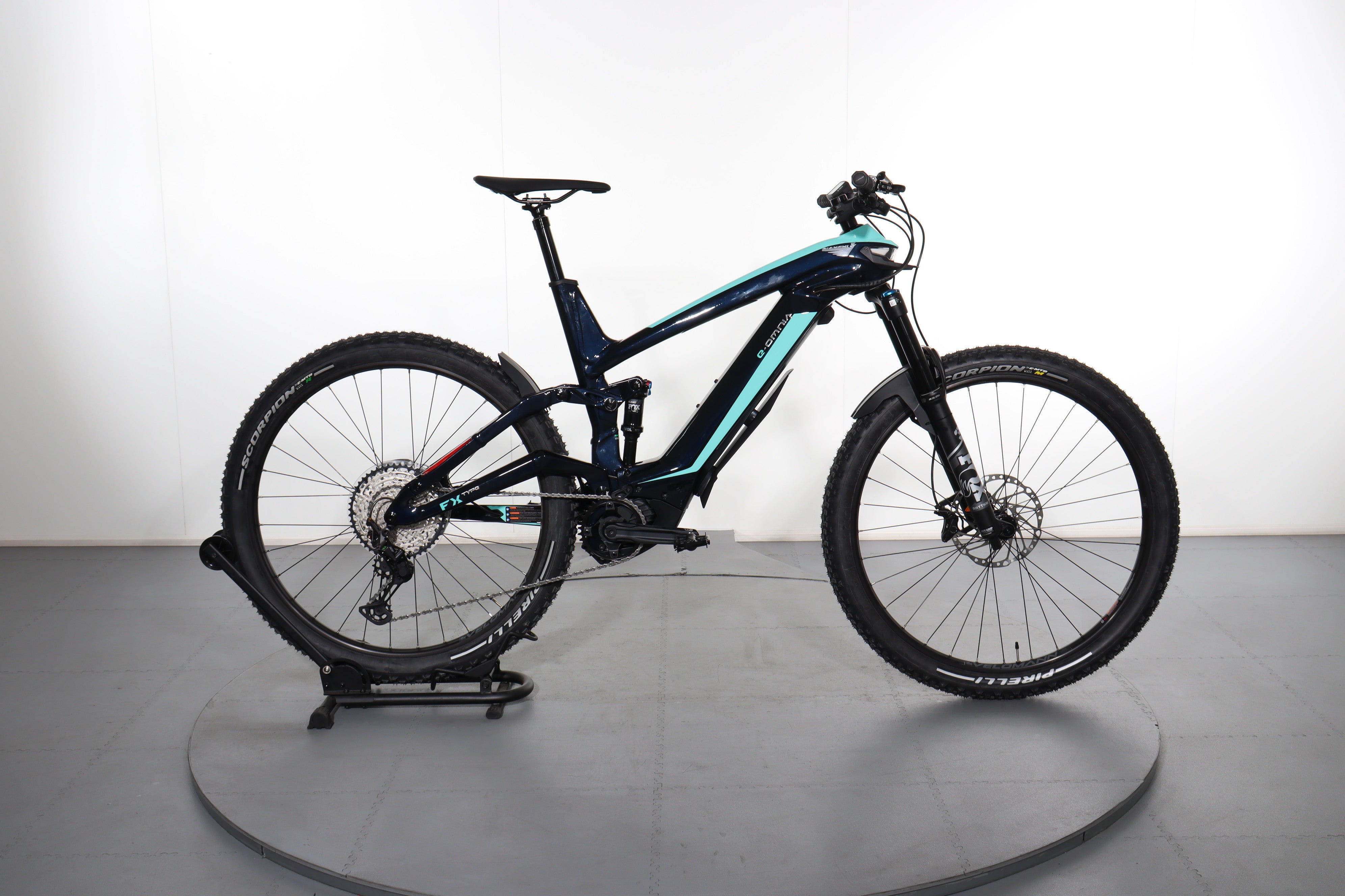 Electric Bike Bianchi Bike Company Bianchi E-Omnia FX-Type XT E-bike Refurbished Upway Electric Bike Bianchi Bike Company Bianchi E-Omnia FX-Type XT E-bike Refurbished Upway