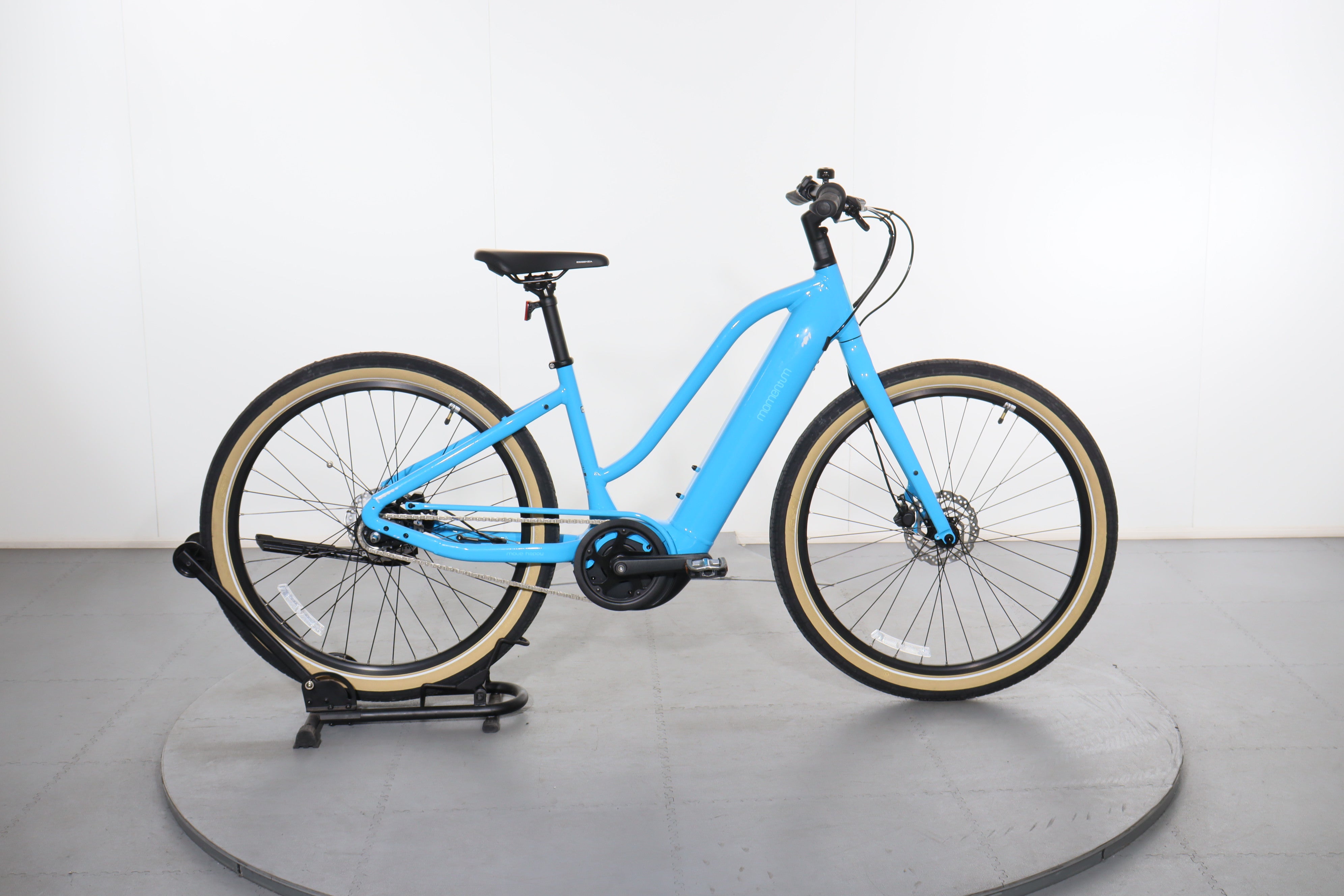 自転車本体 emanon Certified Momentum Transend E+ LDS e-bike | Upway