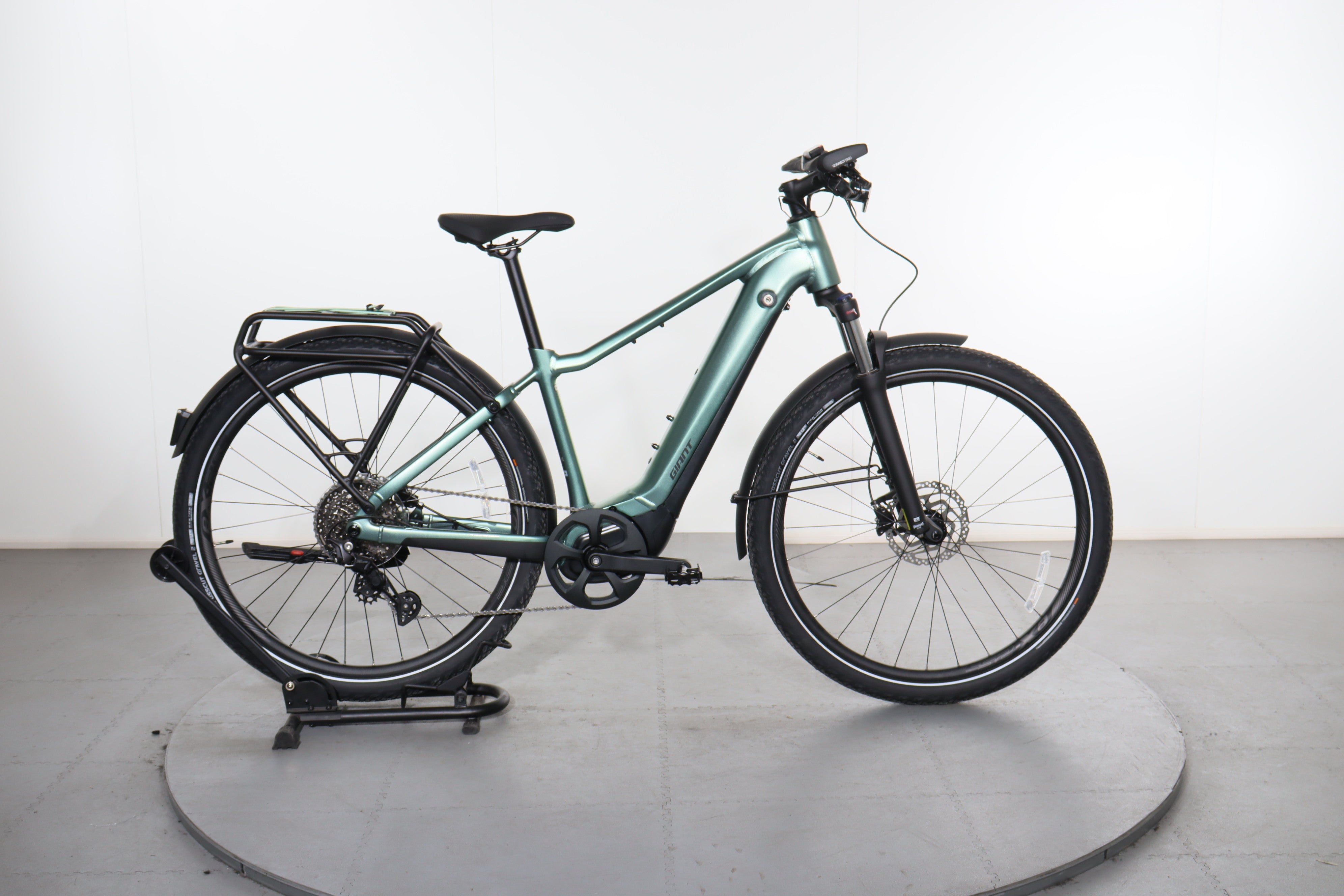 Certified Giant Explore E+ 1 e-bike | Upway