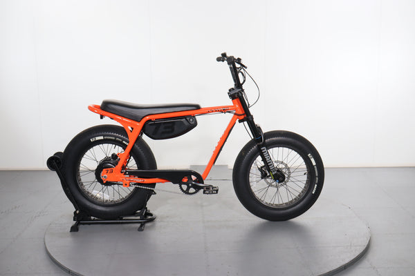 レッグウェア sami Rear Rack - ZX/Z Miami | SUPER73