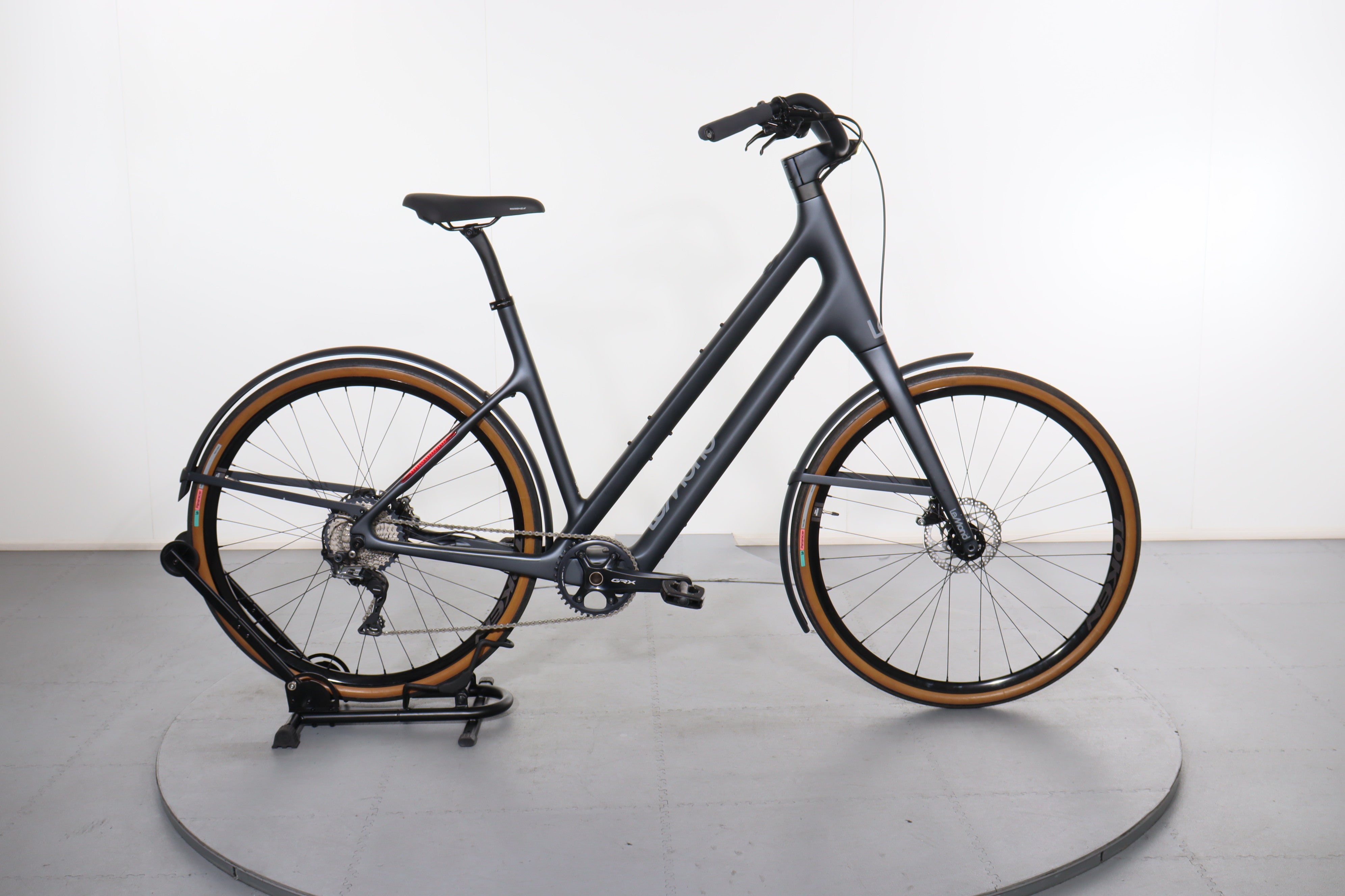 Electric Bike Dutch Cycle Company Juicy Bike Classic Step Through