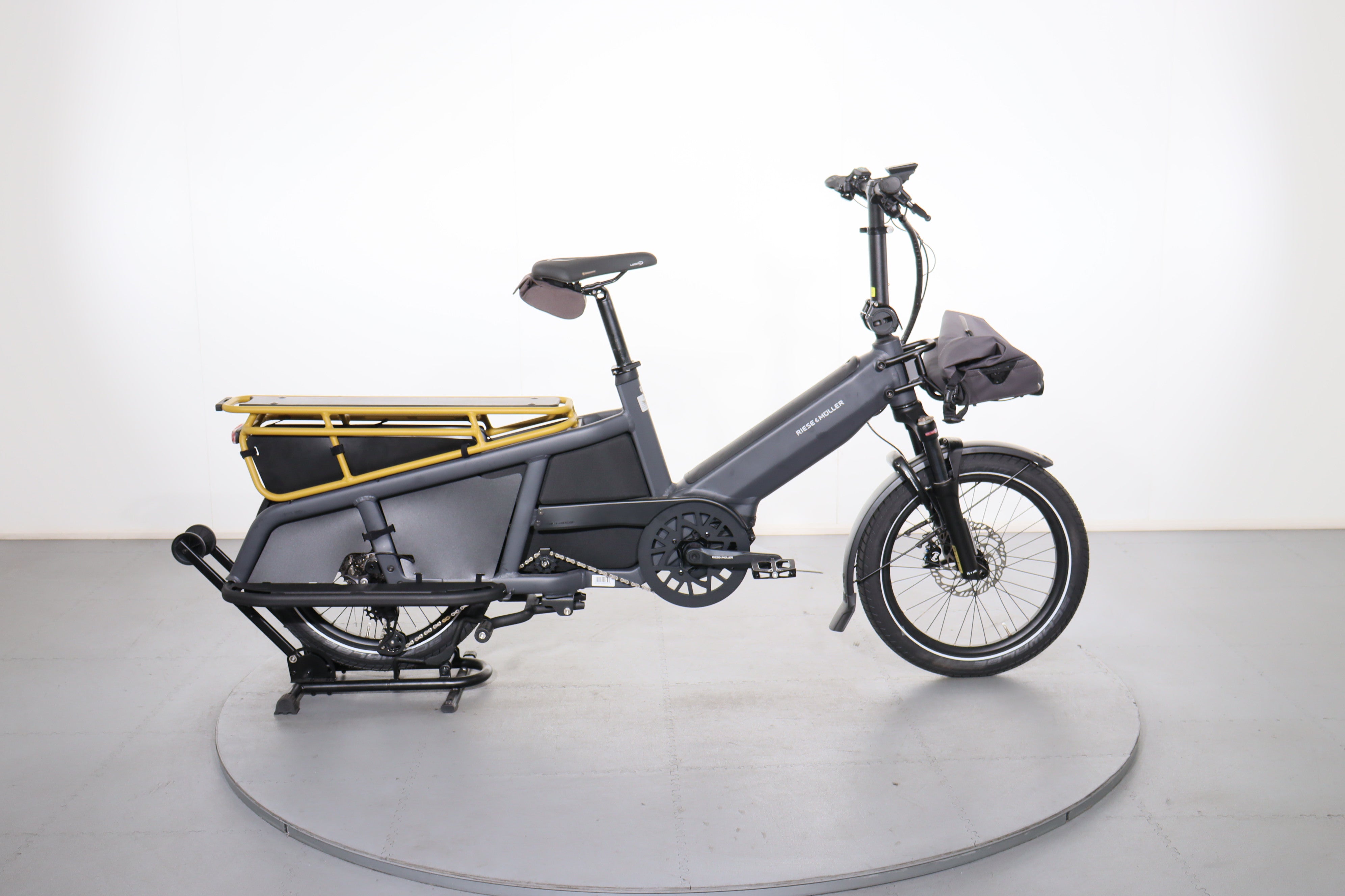 Certified Riese & Müller Multitinker touring e-bike | Upway