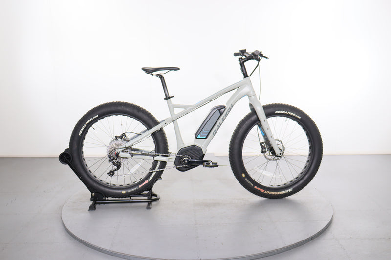 raleigh mountainbike Certified Magnus iE e-bike fahrradzubehör Color:Quattro Grey Schuhstapler, 8er-Set
