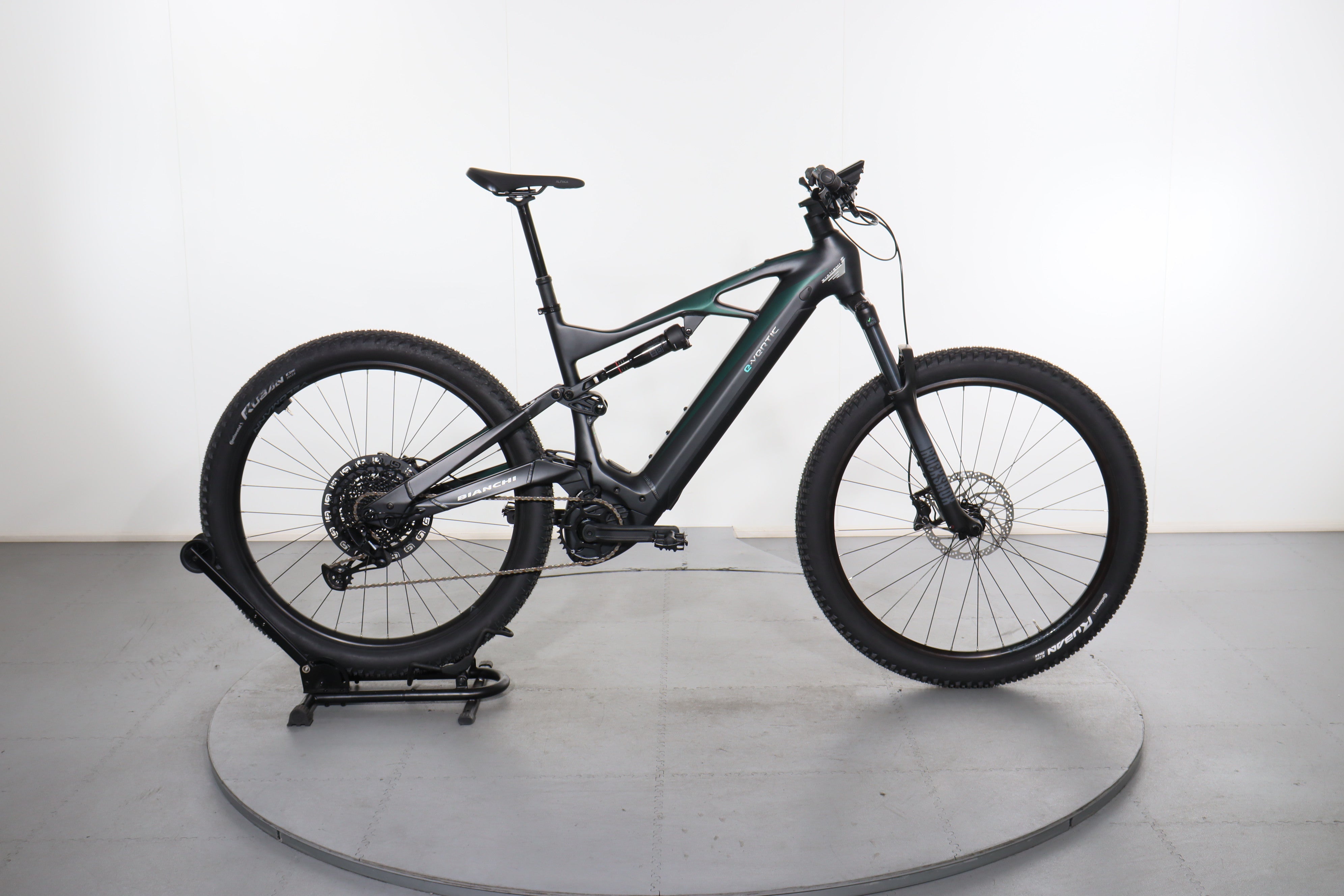 BIANCHI電動アシストマウテンバイク Bianchi 電動マウンテンバイク | Bikeinn