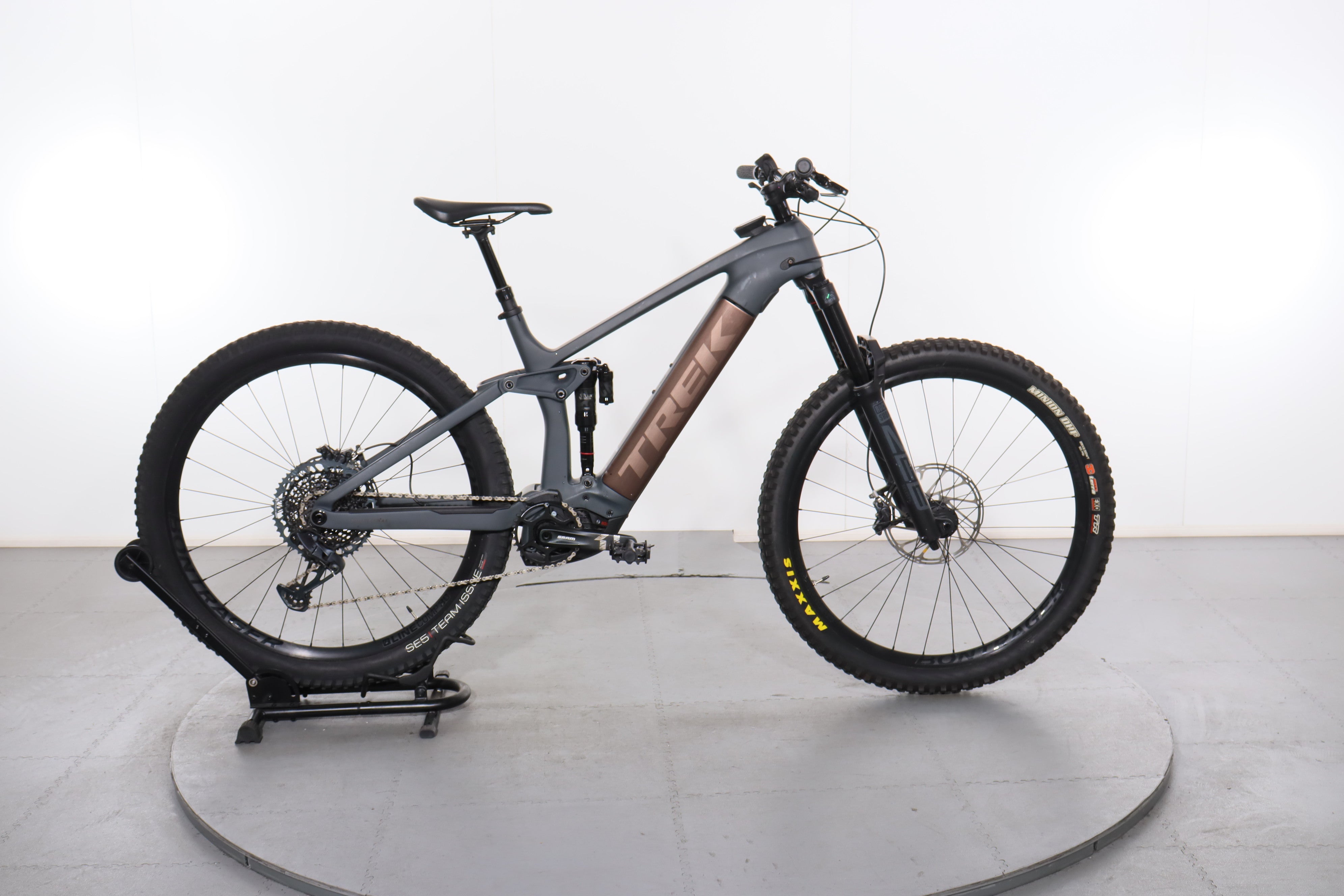 Certified Trek Rail 9.8 GX e-bike | Upway