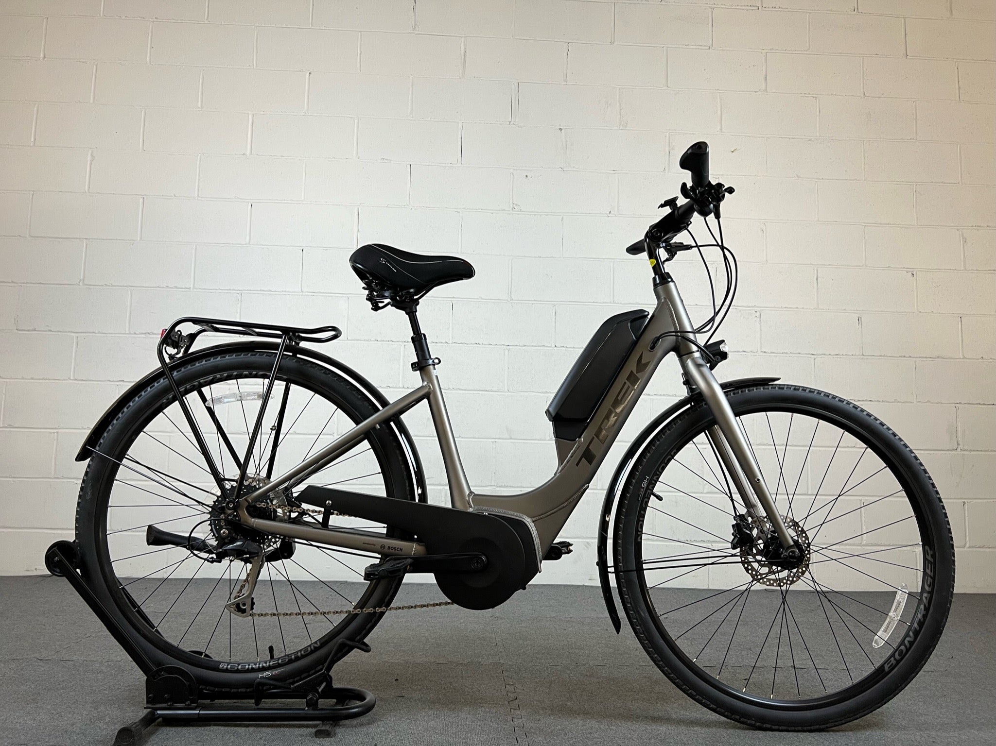 Trek verve 2020 sales electric hybrid bike