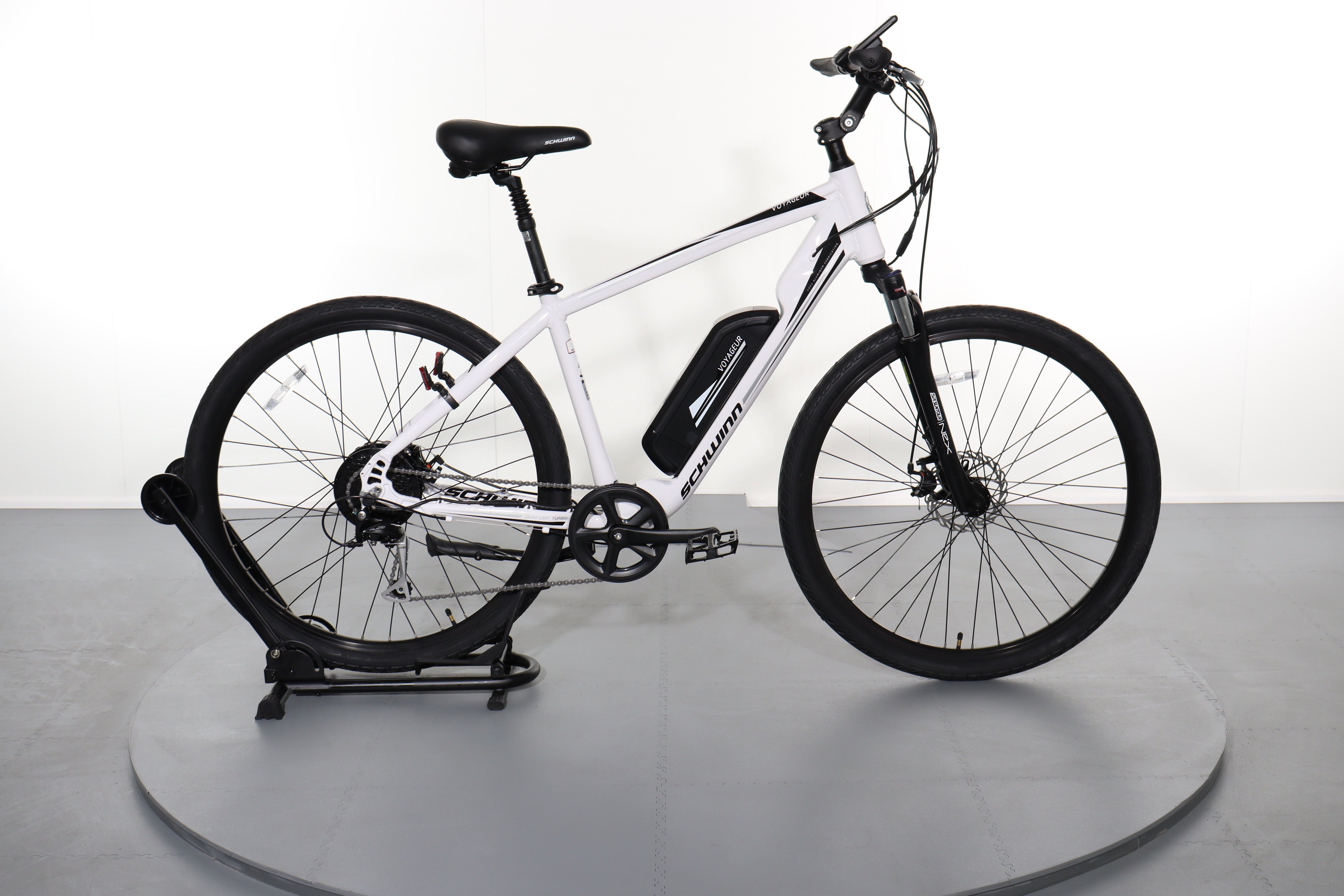 Schwinn Voyageur Hub-Drive e-bike refurbished Upway
