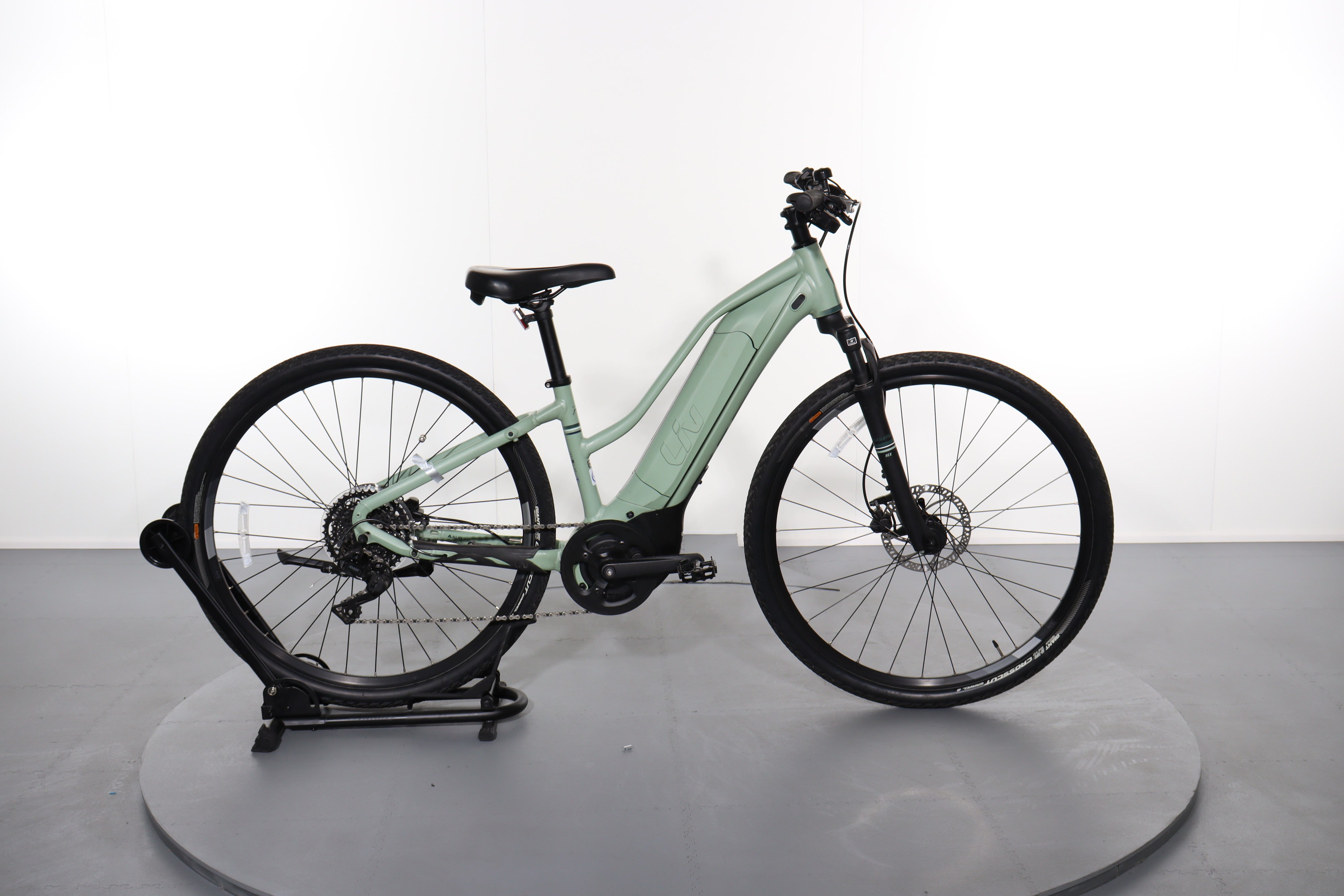 liv gravel e bike Liv Roam E+ e-bike refurbished