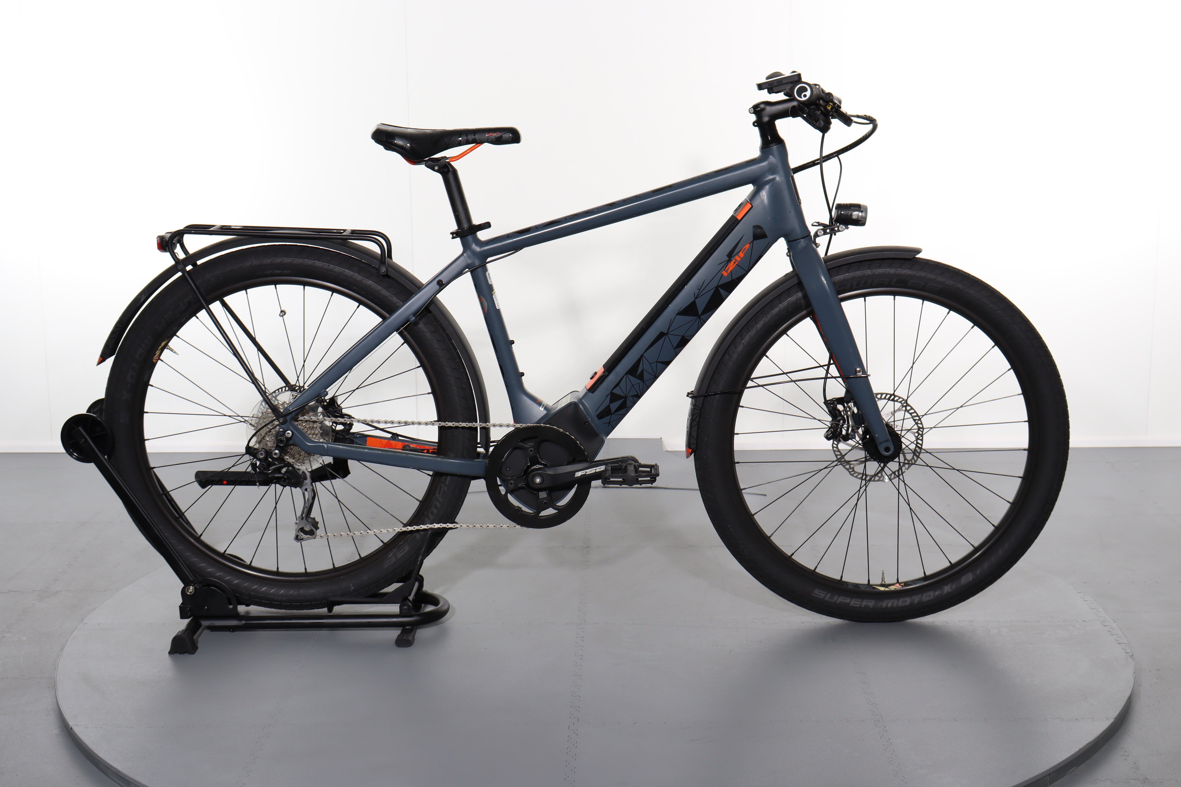 iZip Moda E3 e bike refurbished Upway