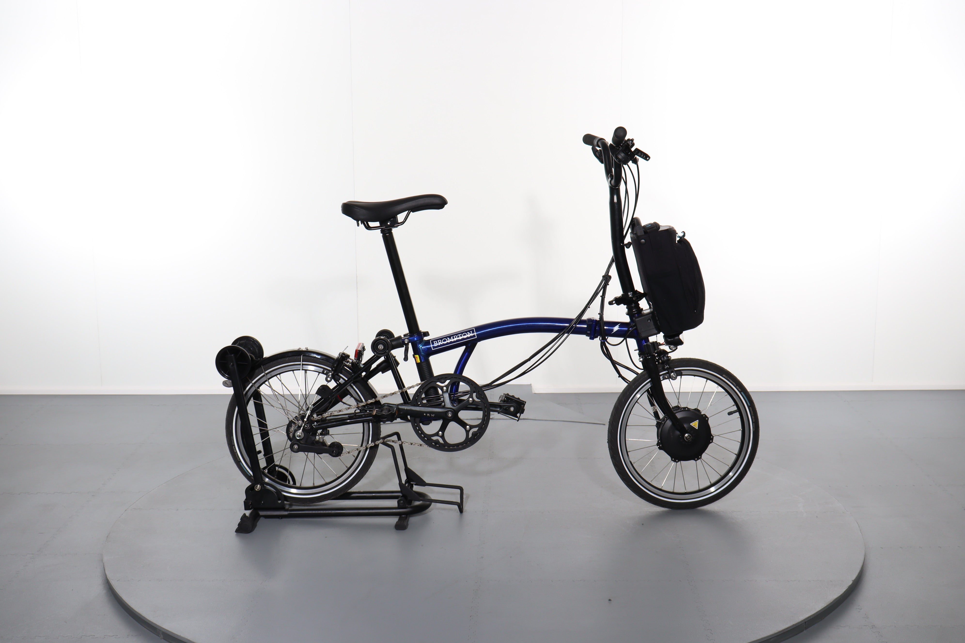 Brompton Electric H6L e-bike refurbished Upway - Main Image